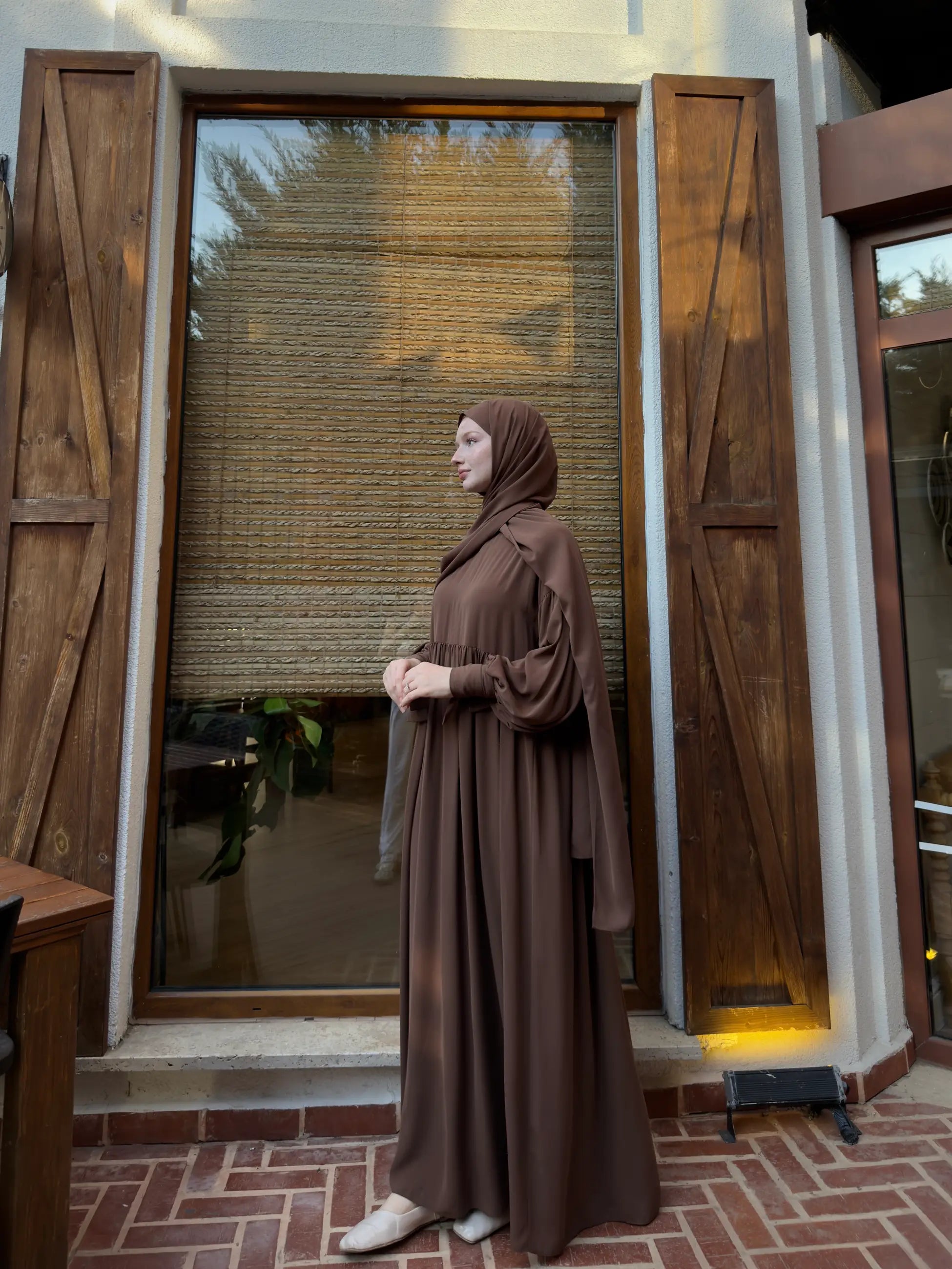 Leyl Abaya