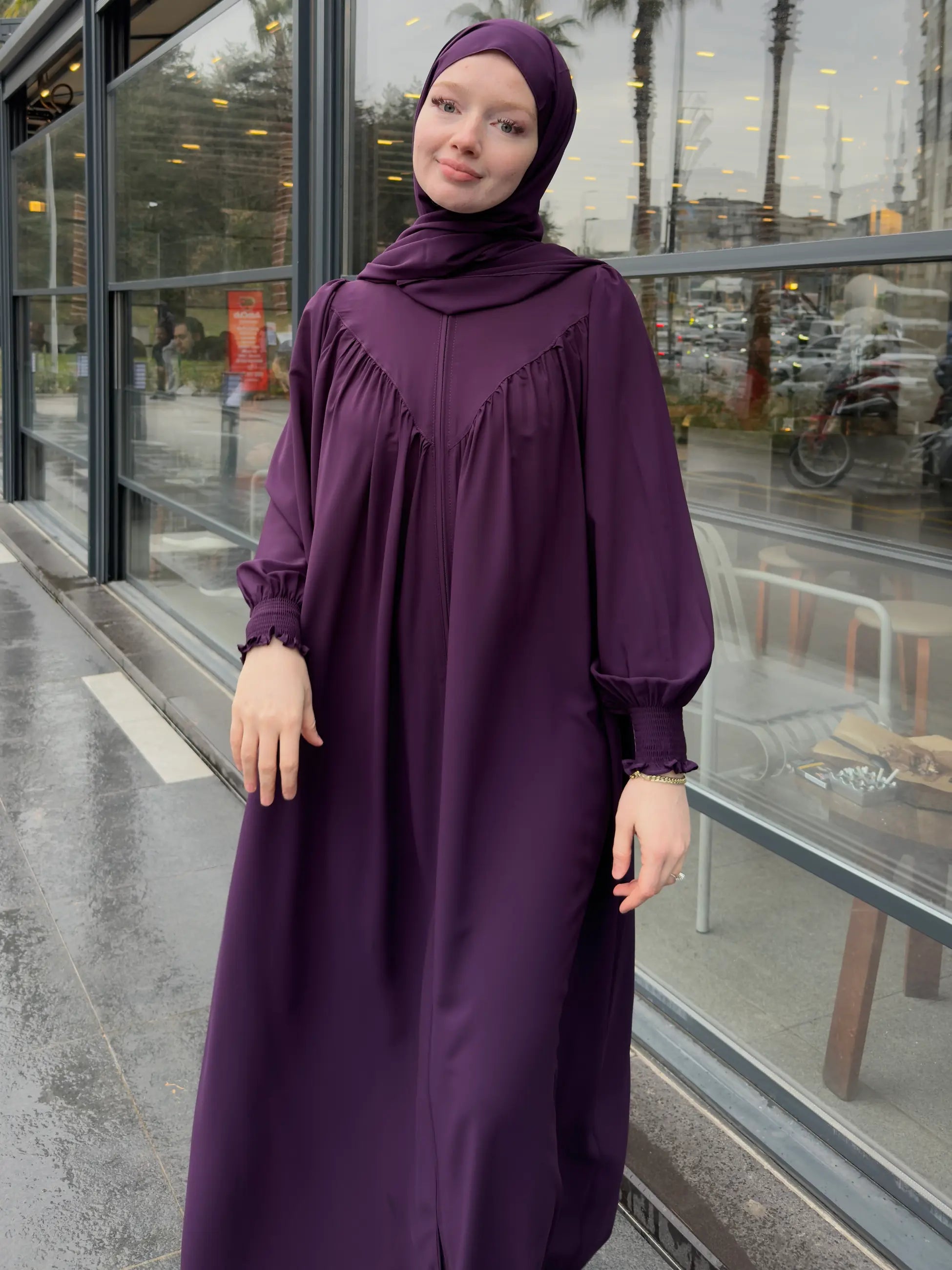 Sidra Abaya