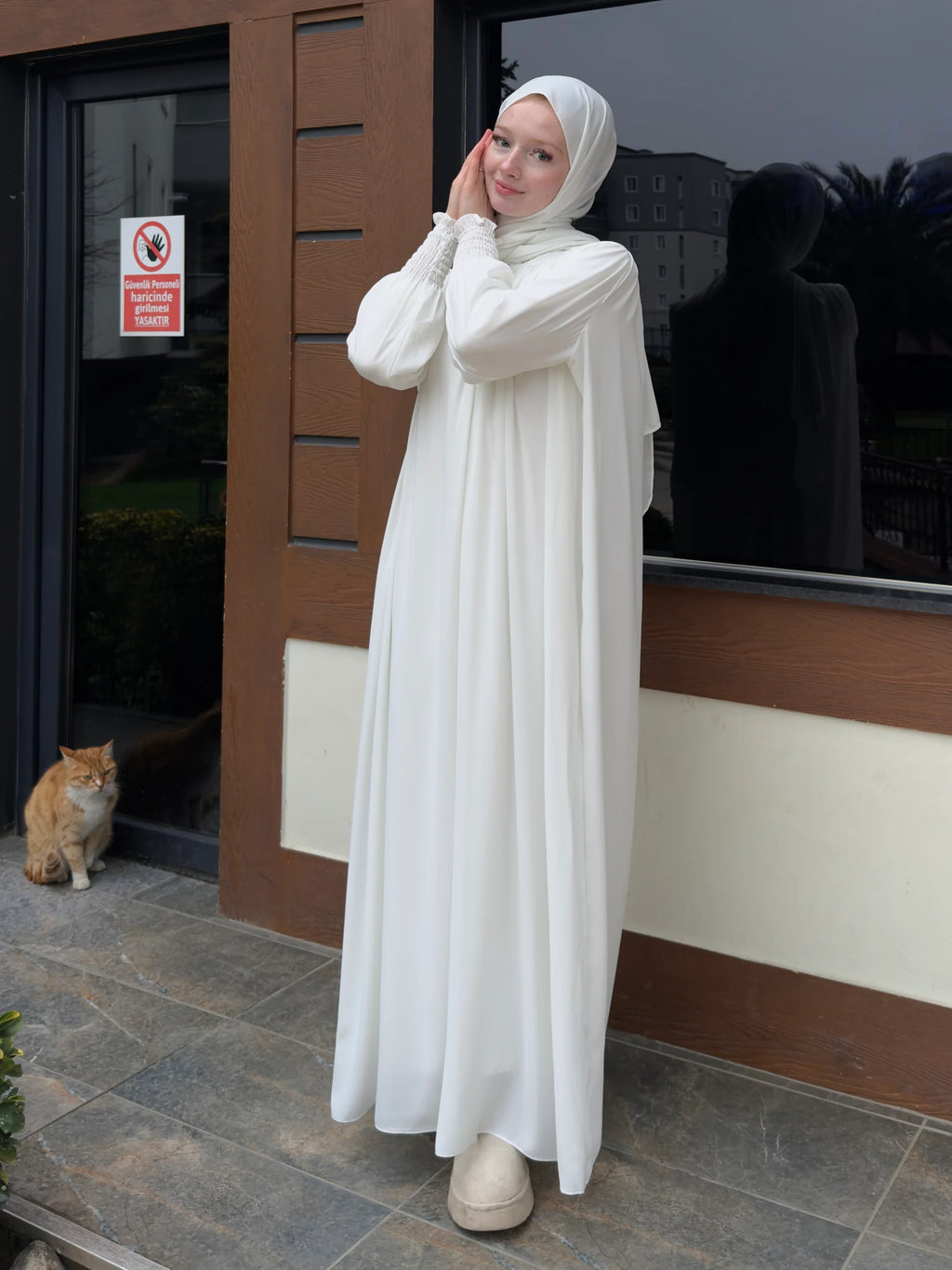 Yumna Abaya