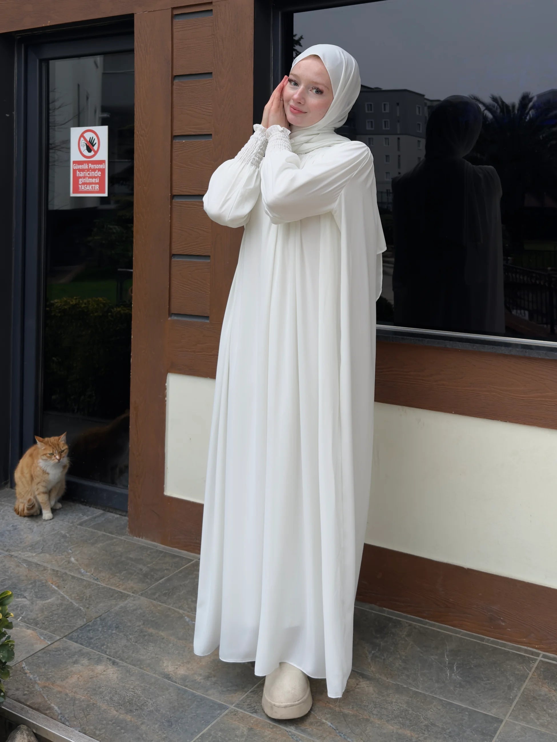 Yumna Abaya