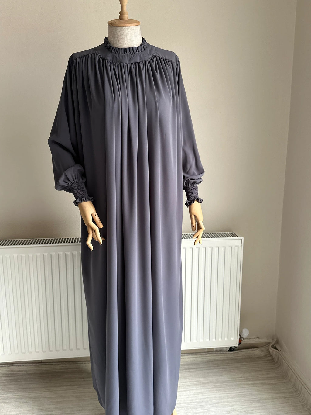 Yumna Abaya