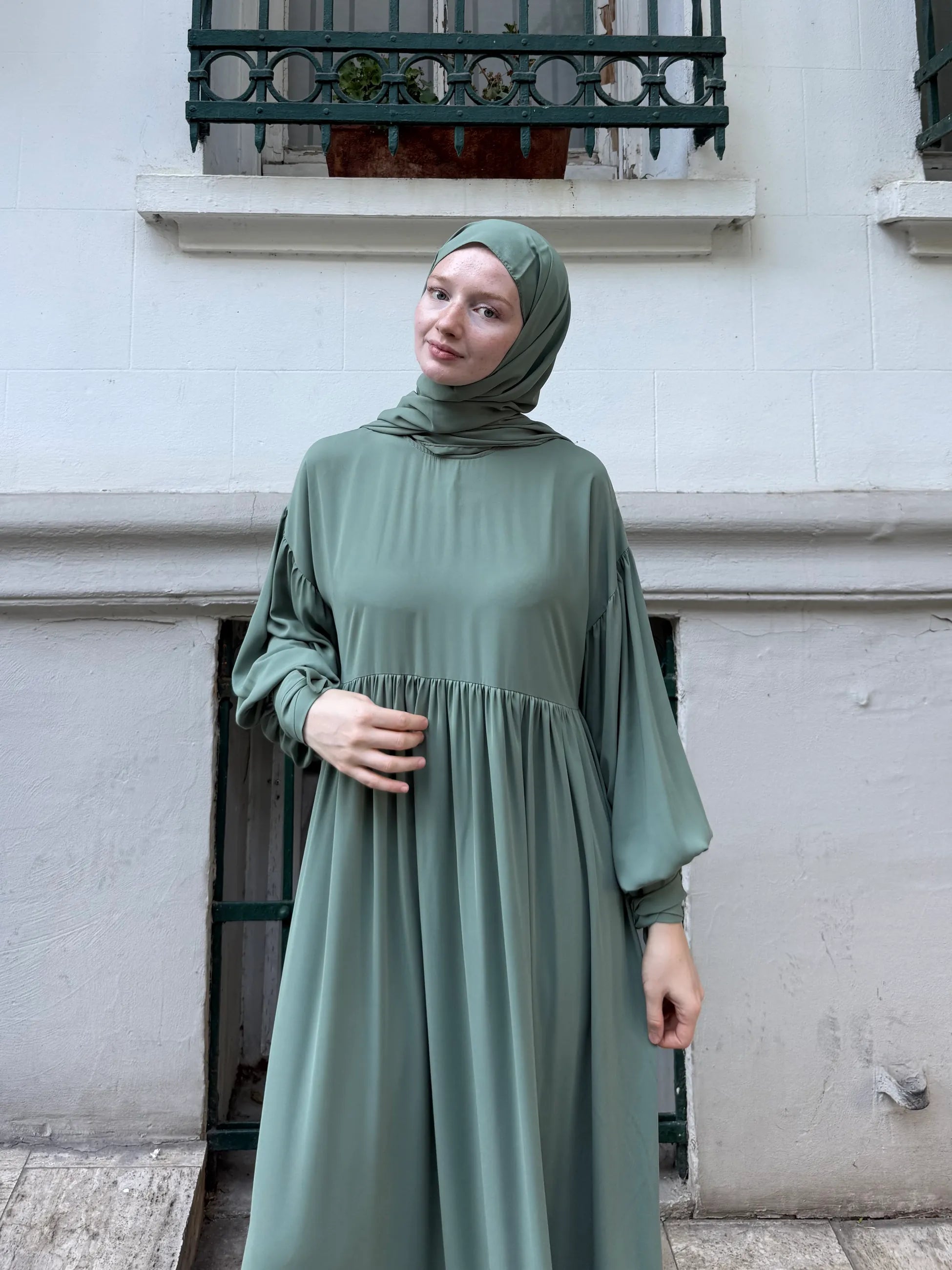 Leyl Abaya