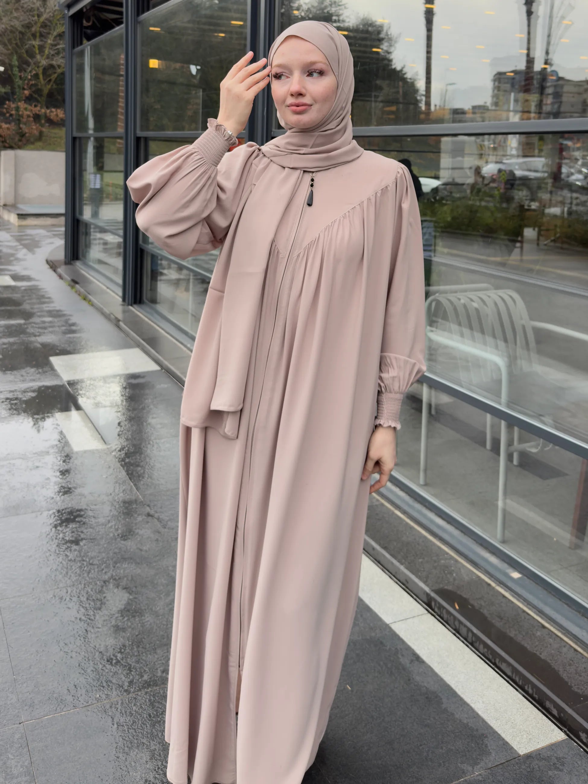 Sidra Abaya