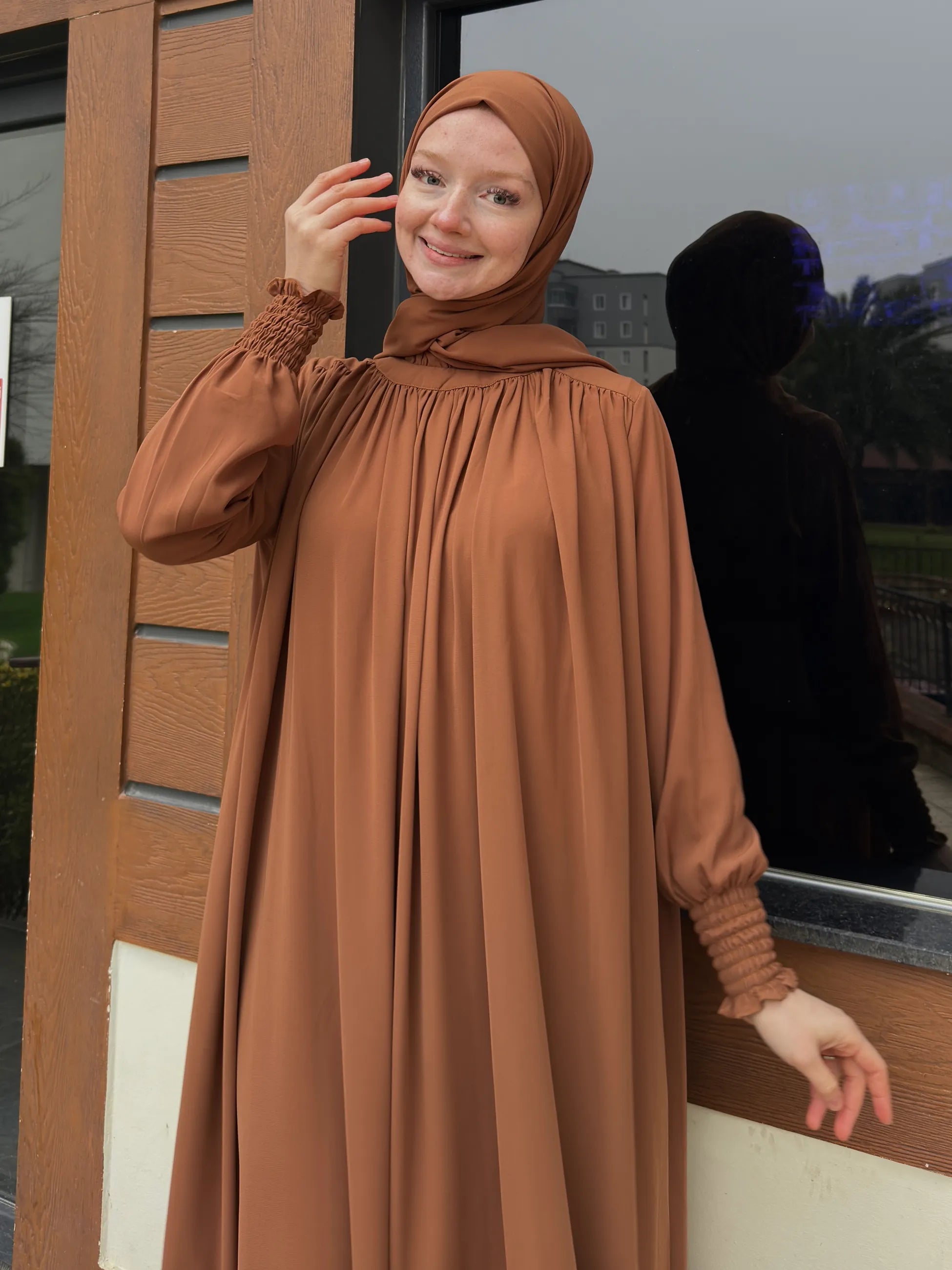 Yumna Abaya