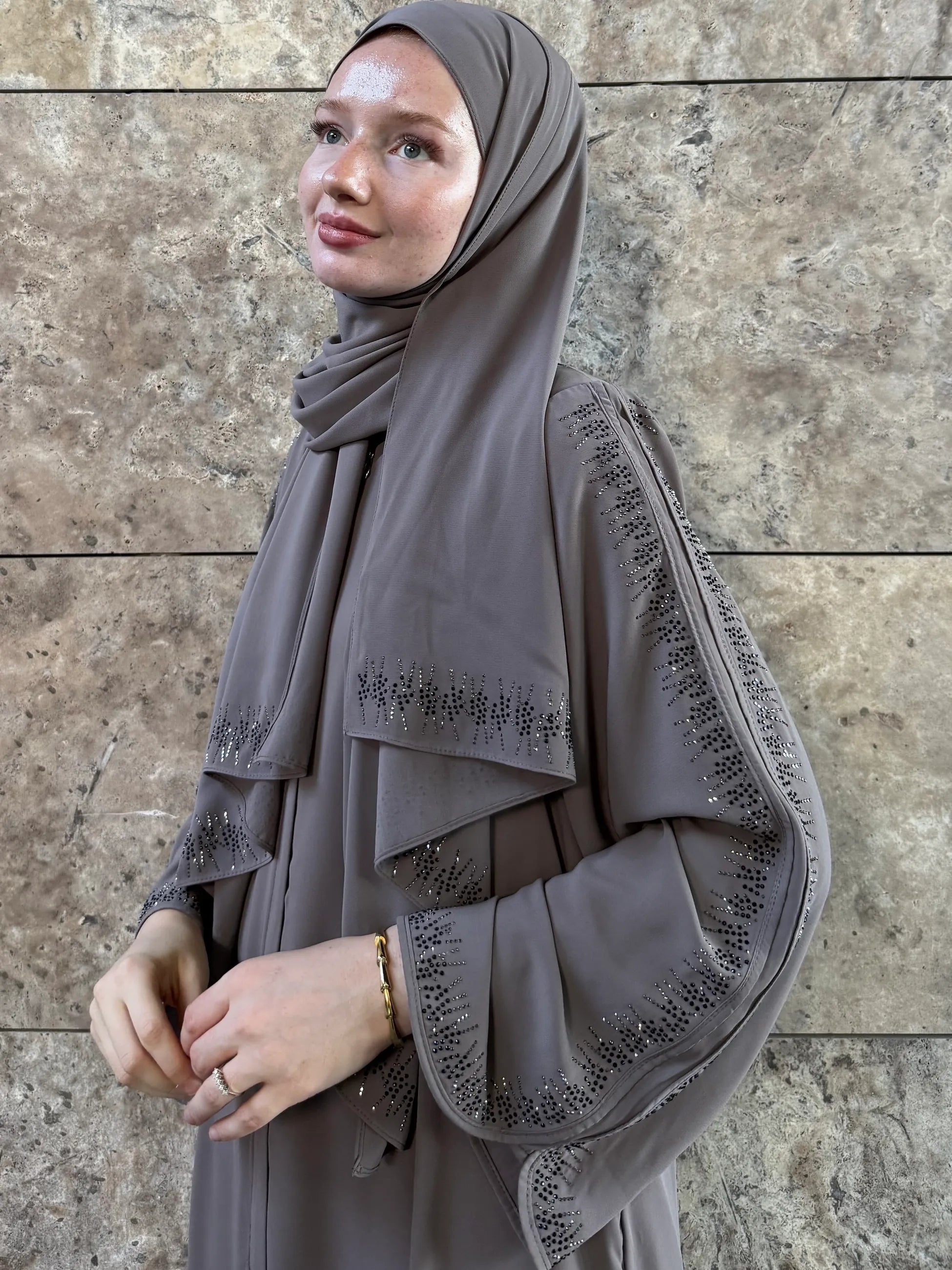 Lin Abaya + Shawl