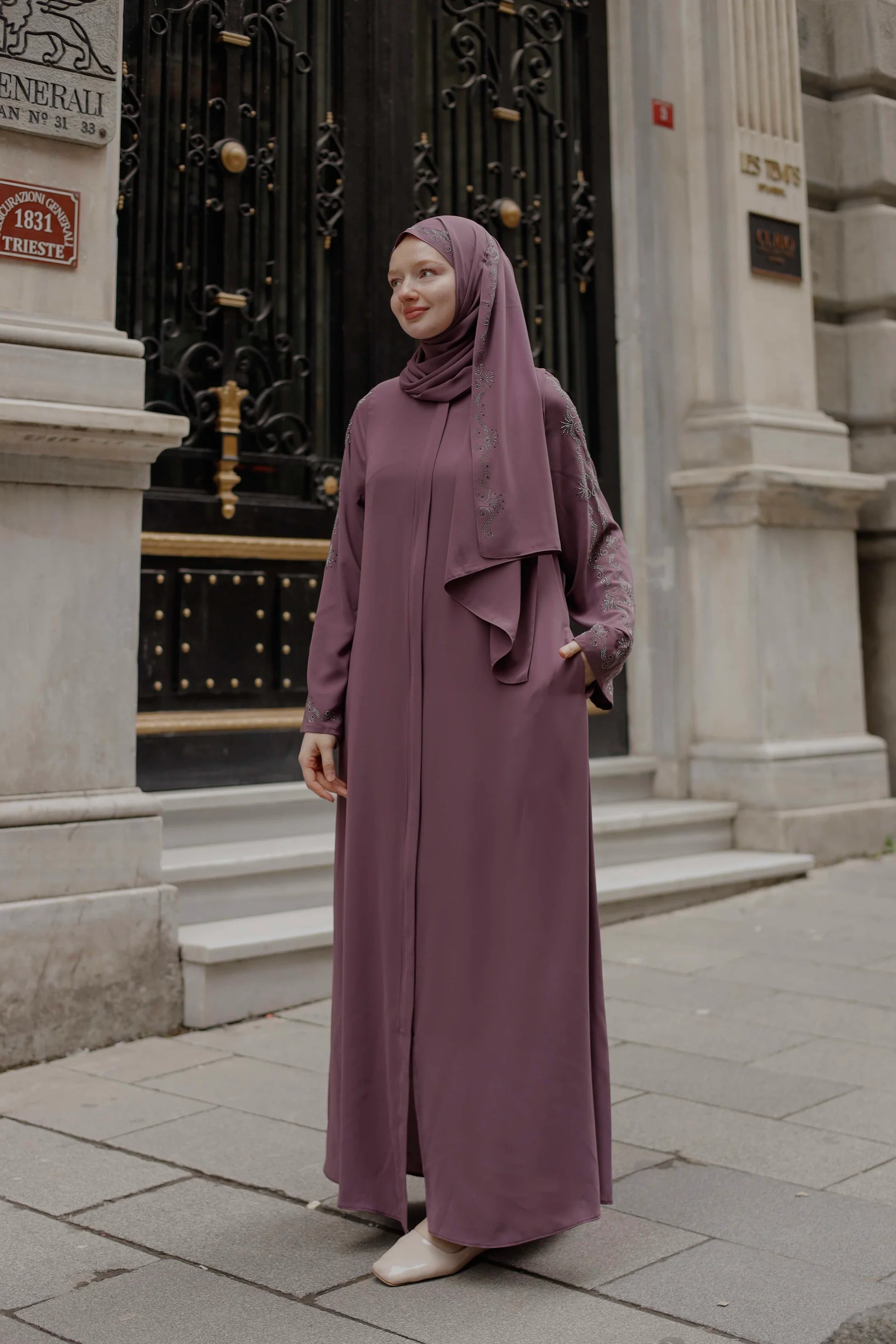Rim Abaya + Shawl