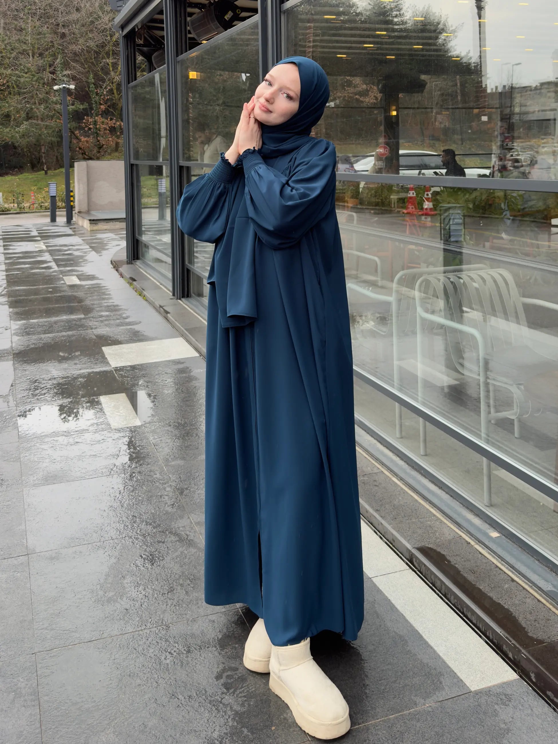 Sidra Abaya