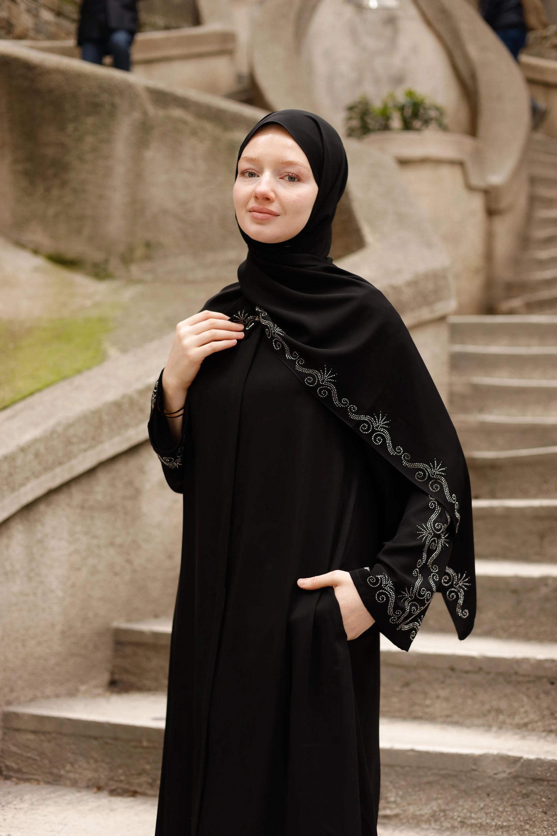 Rim Abaya + Shawl