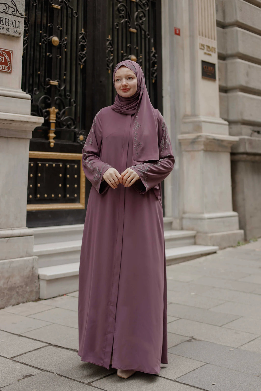 Rim Abaya + Shawl