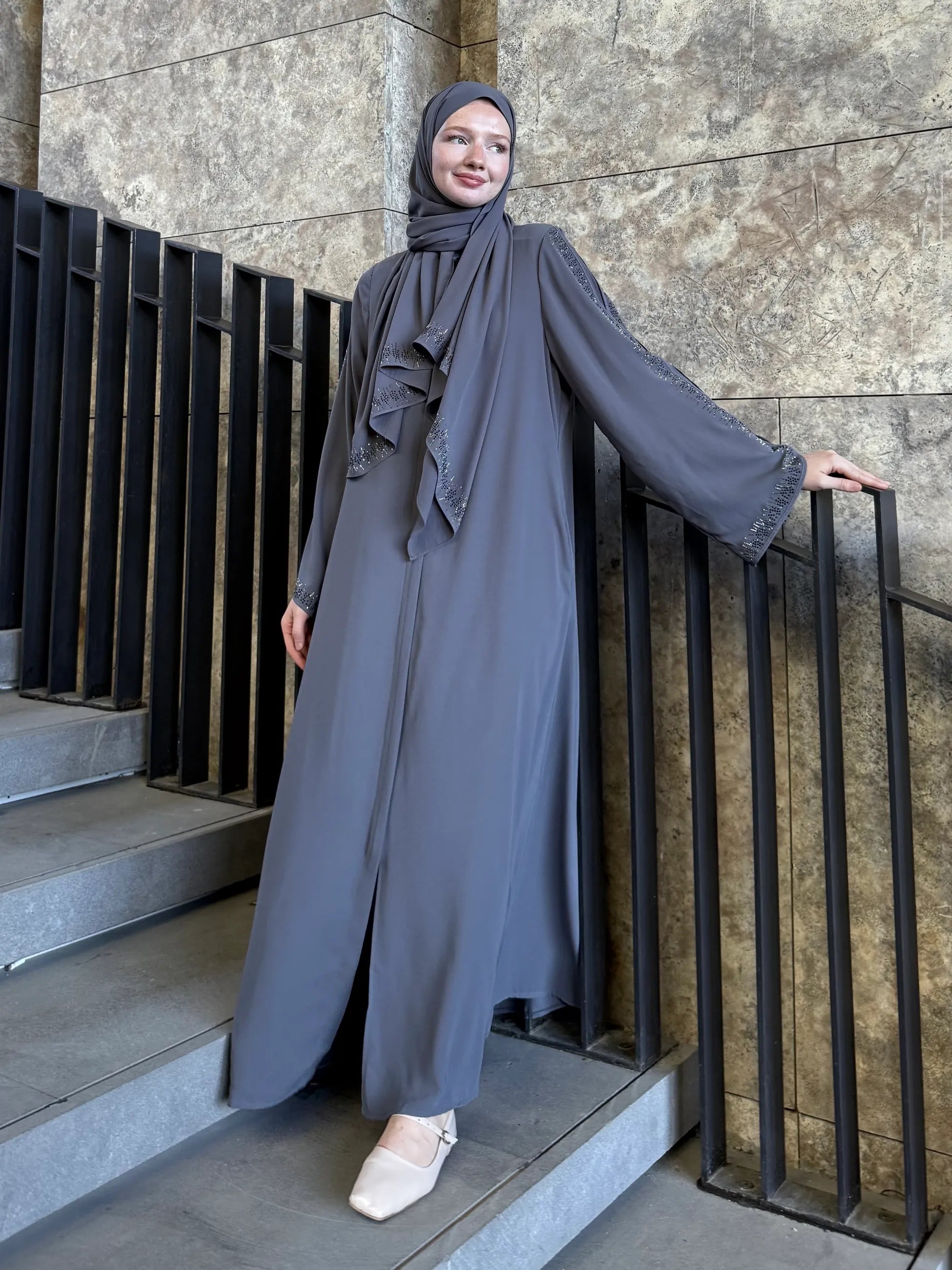 Lin Abaya + Shawl