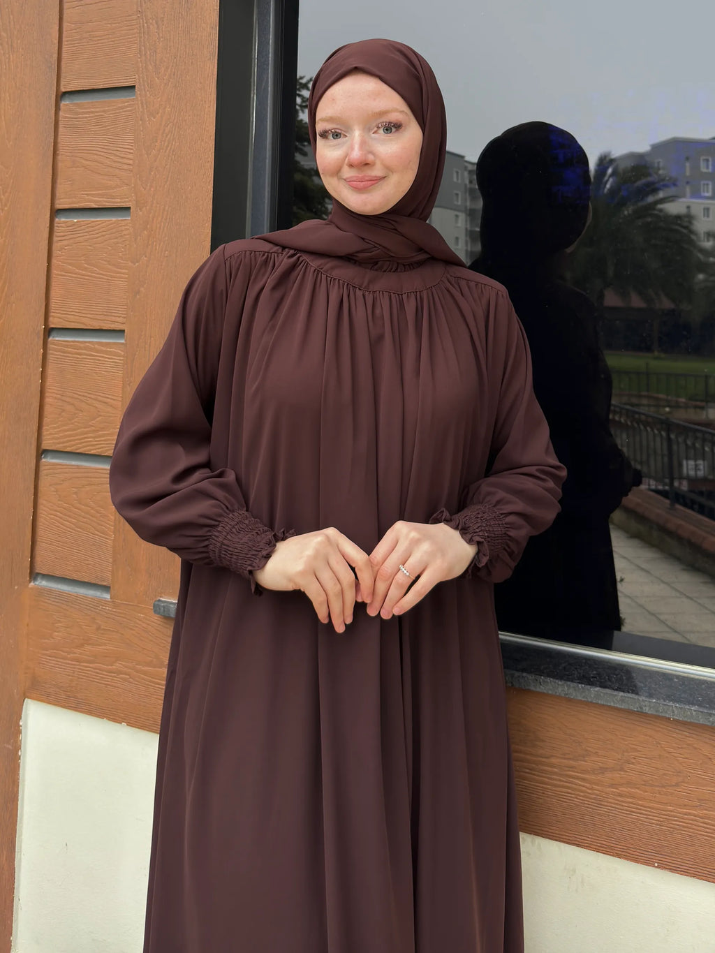 Yumna Abaya