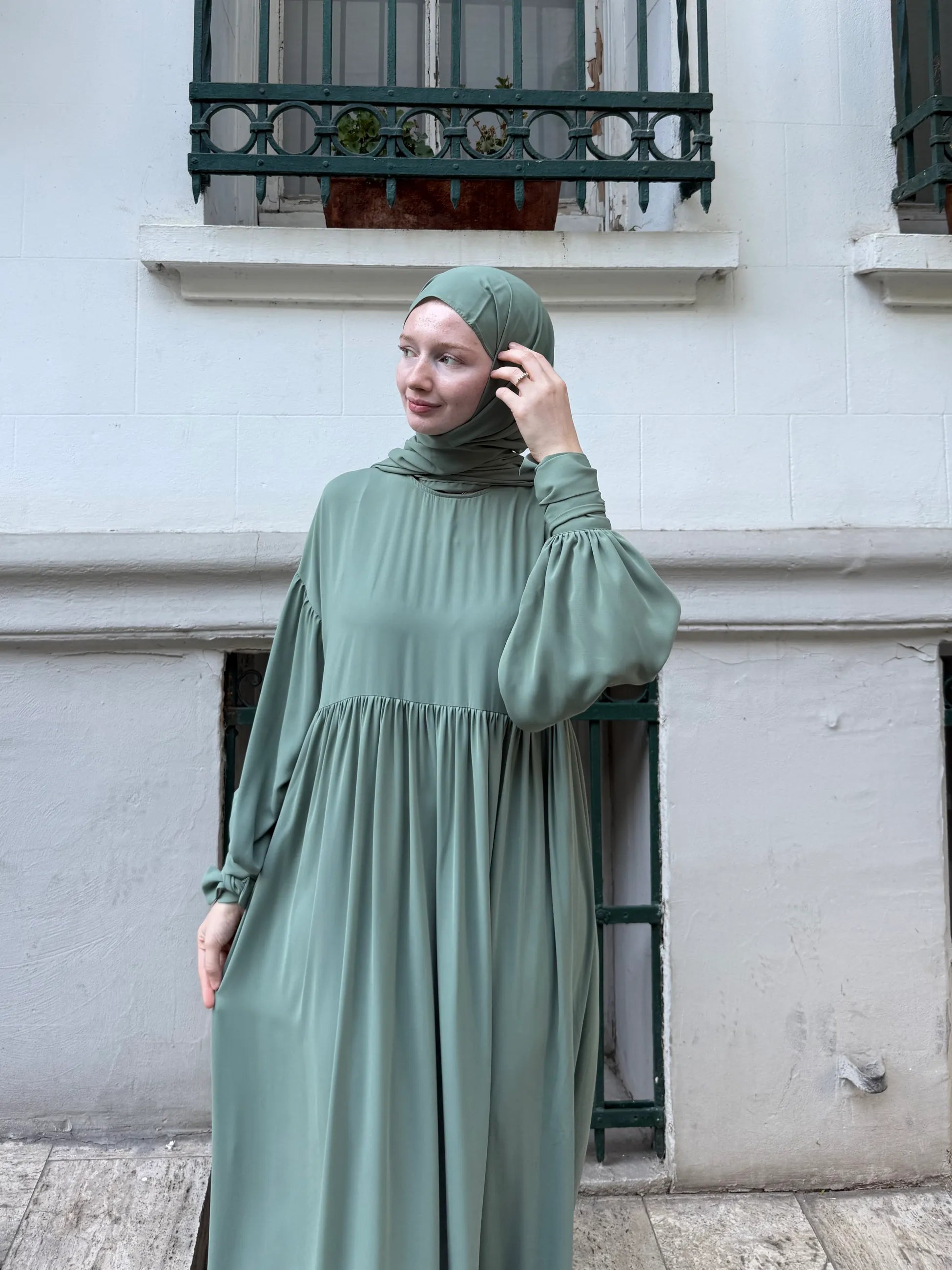 Leyl Abaya