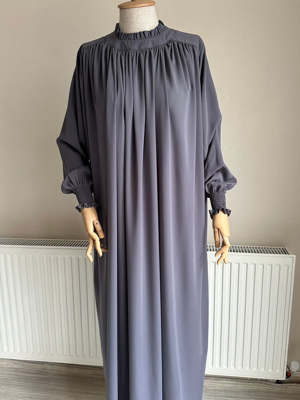 Yumna Abaya