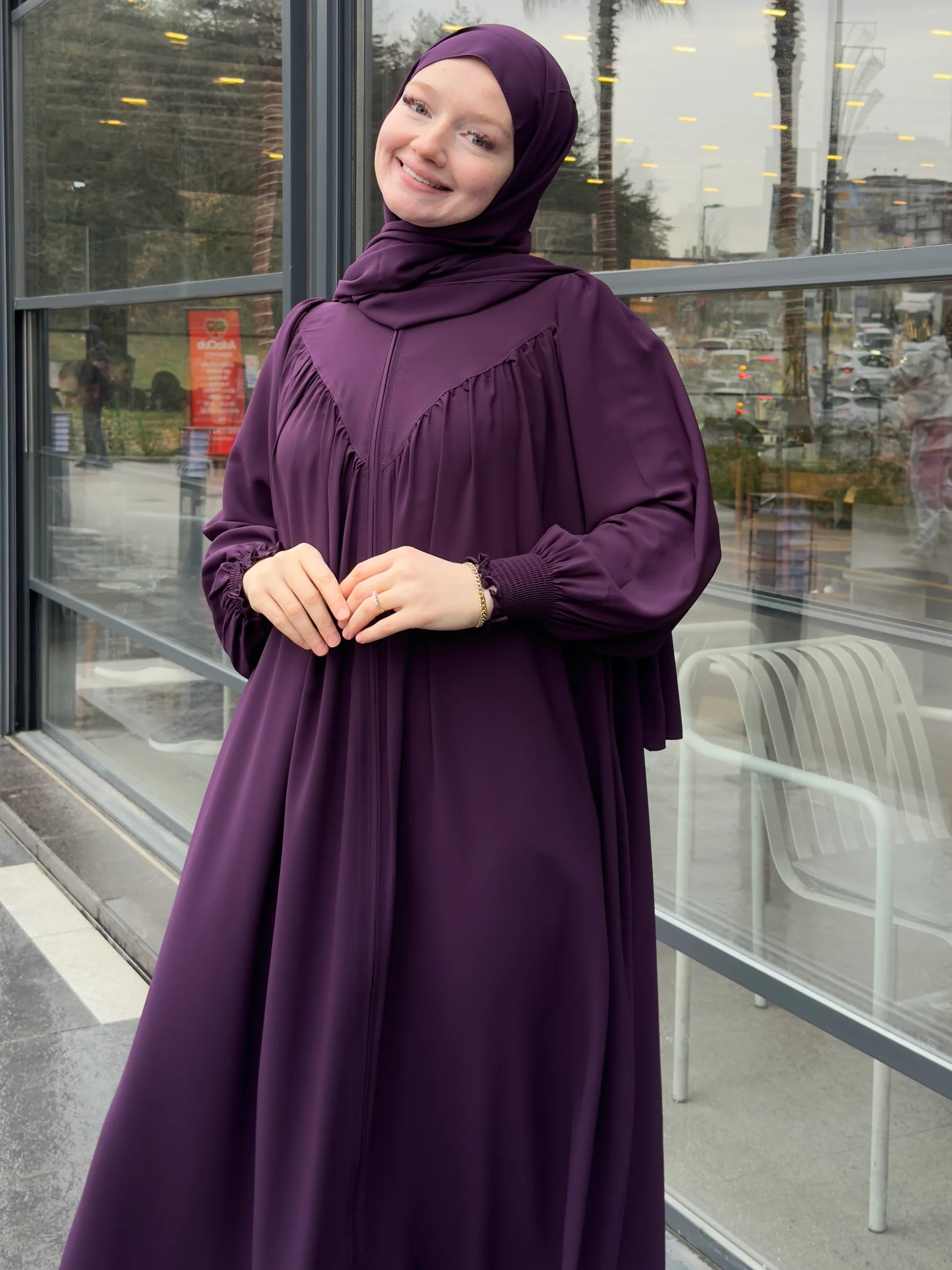 Sidra Abaya