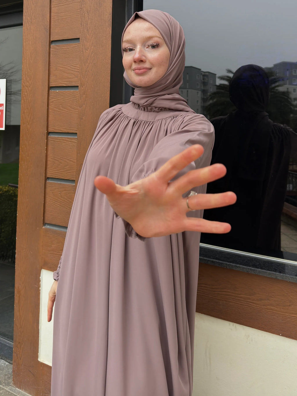 Yumna Abaya