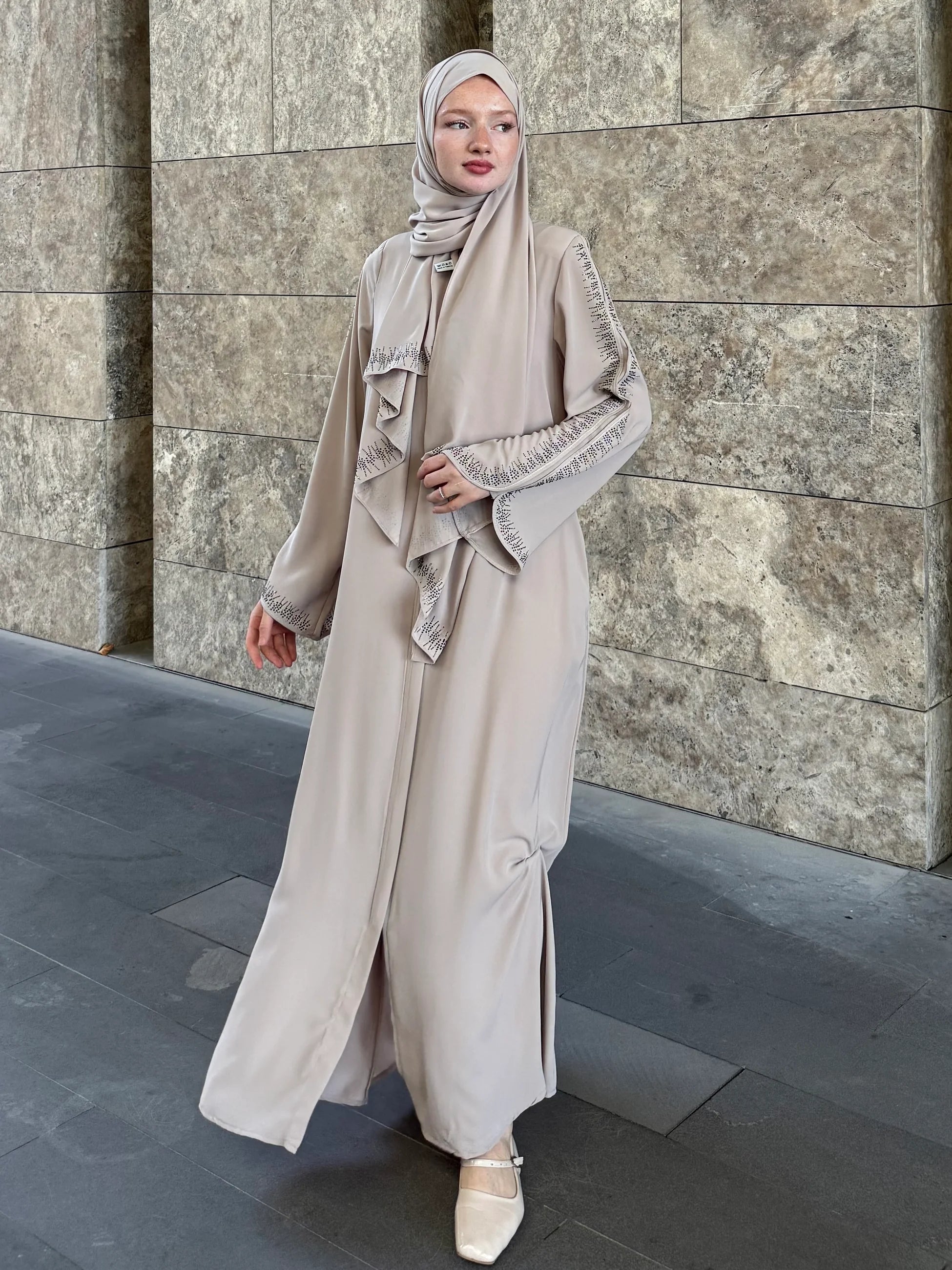 Lin Abaya + Shawl