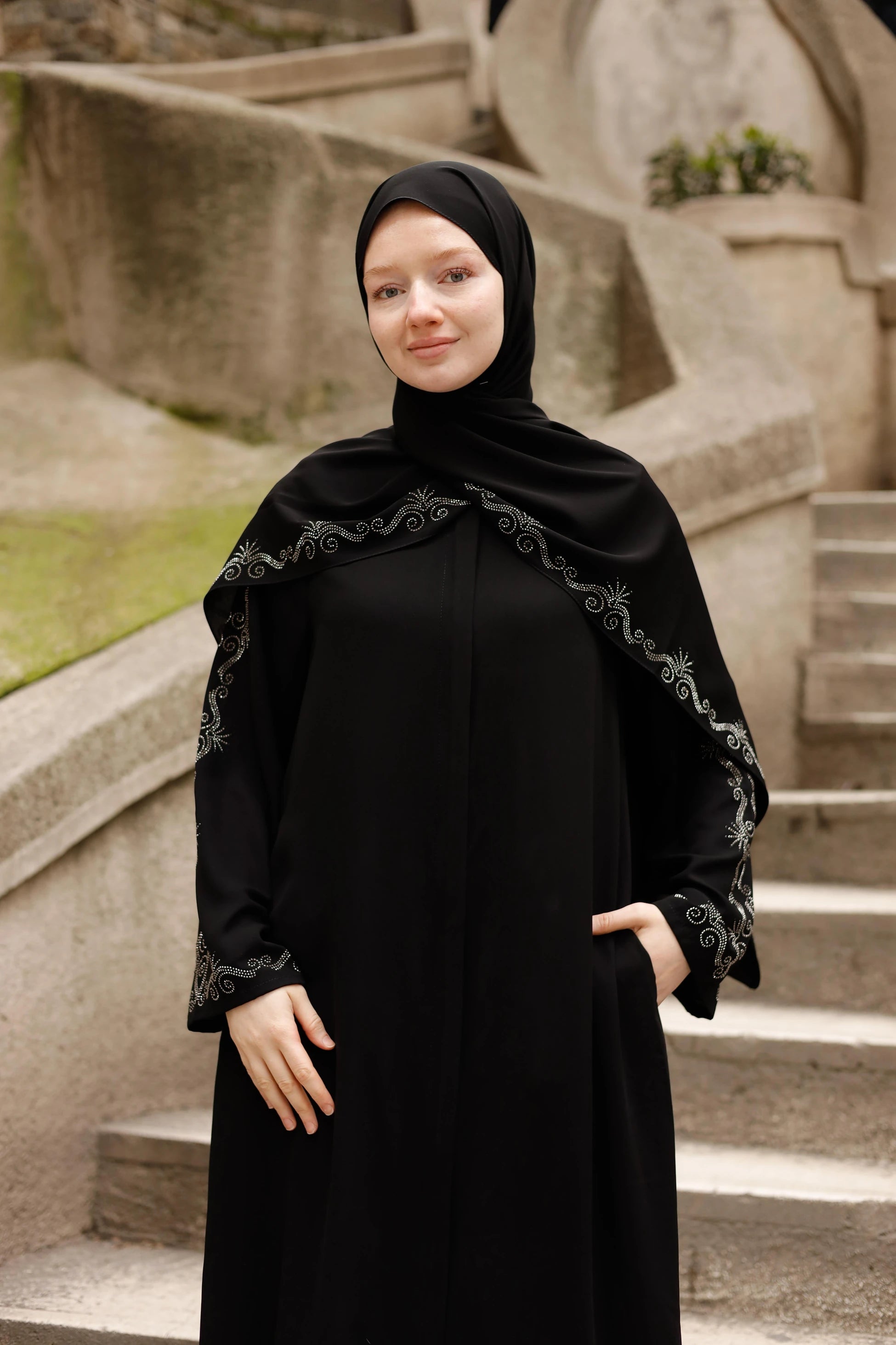 Rim Abaya + Shawl