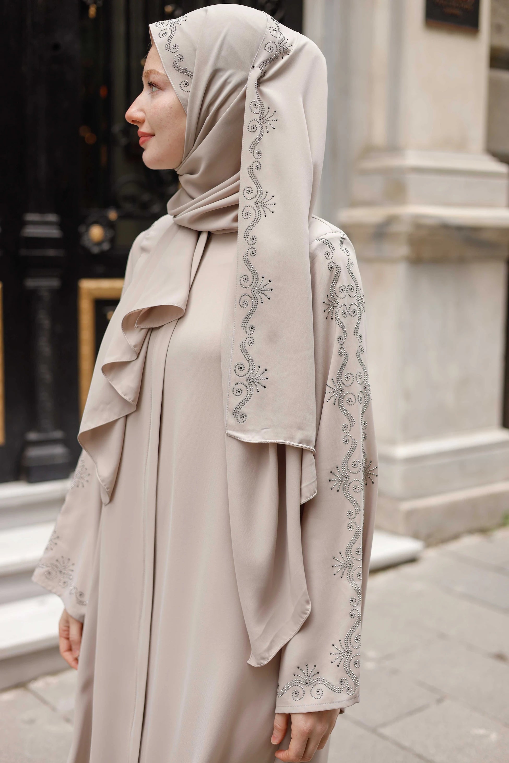 Rim Abaya + Shawl