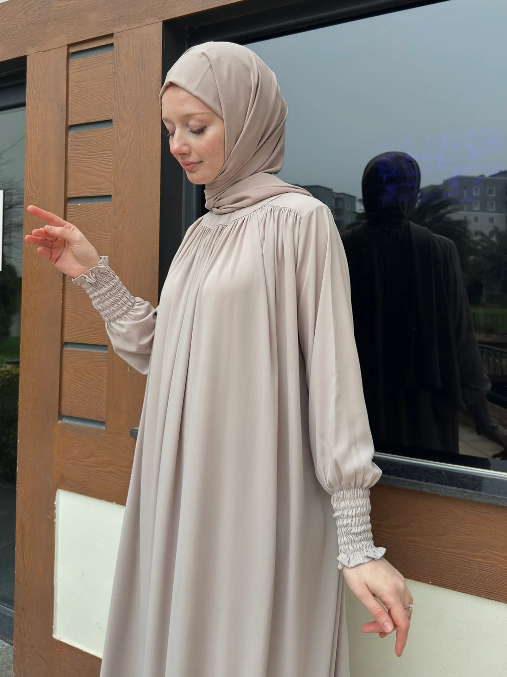 Yumna Abaya