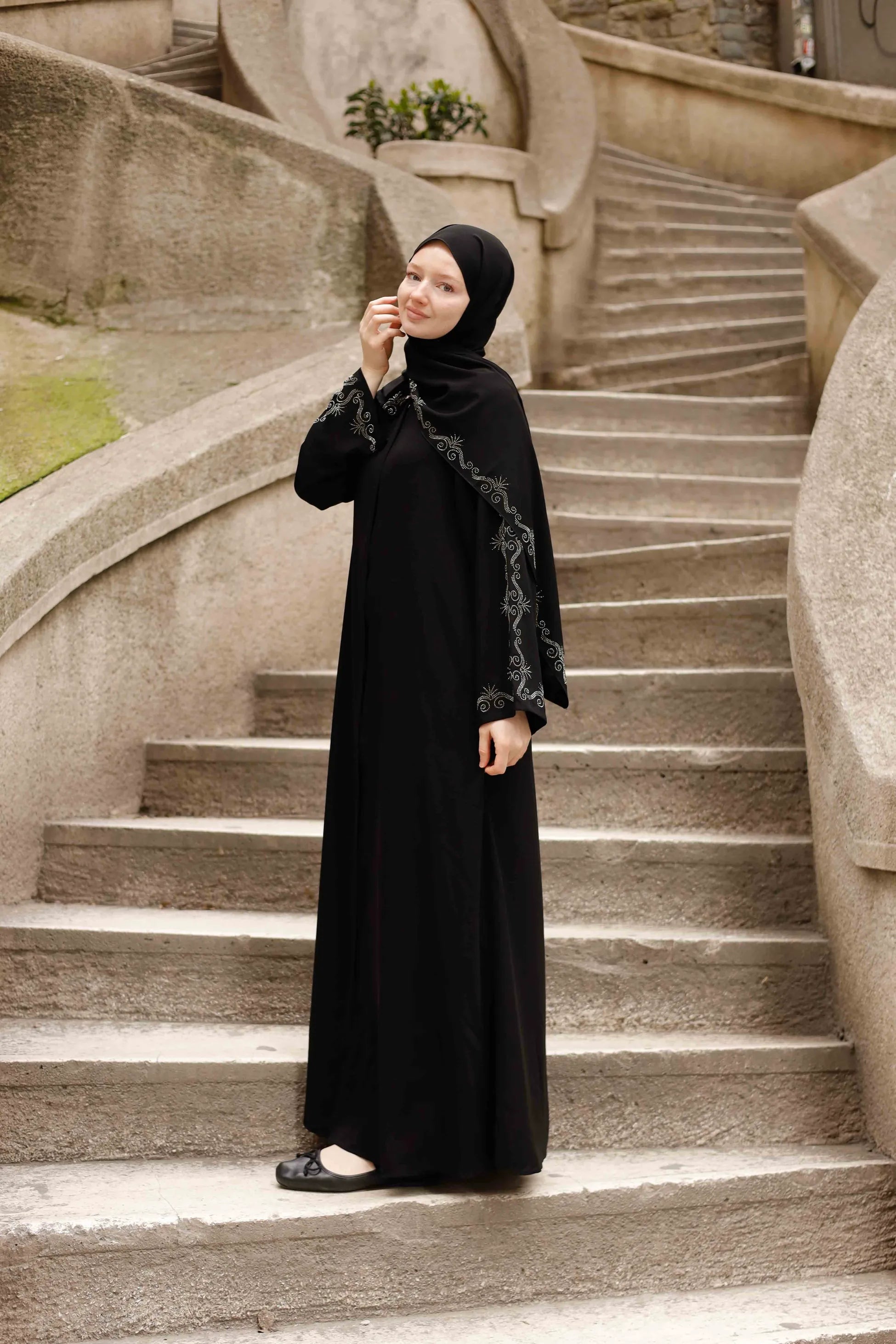 Rim Abaya + Shawl