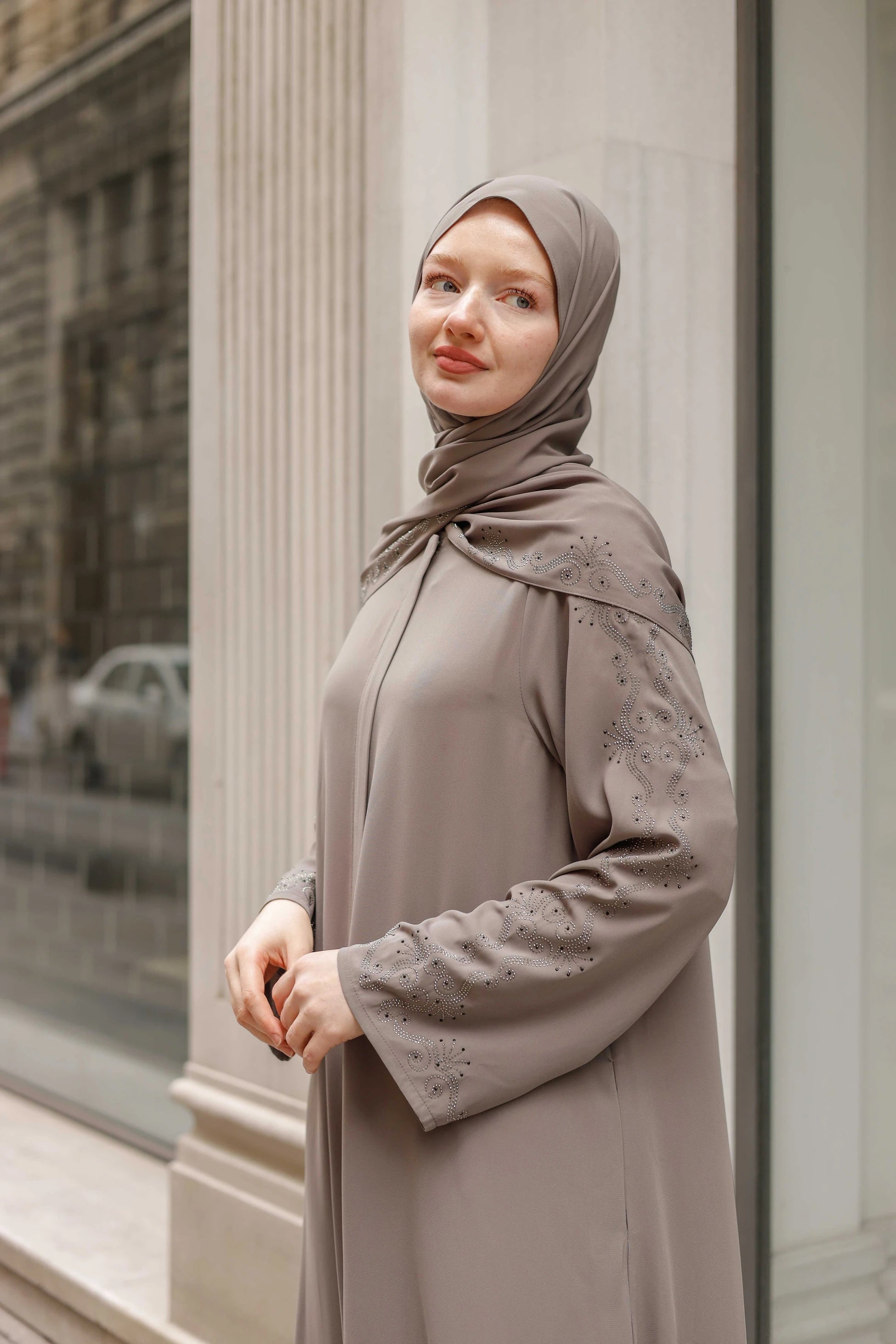 Rim Abaya + Shawl