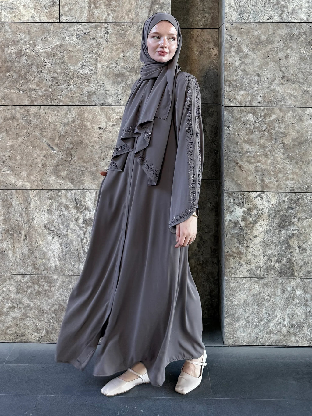 Lin Abaya + Shawl