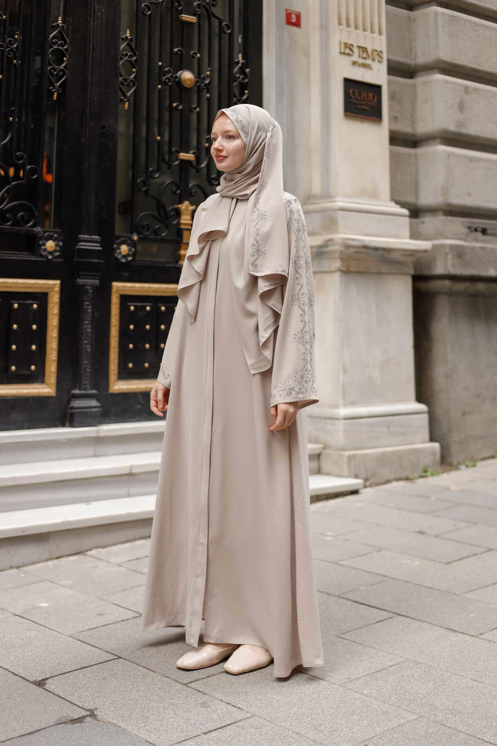Rim Abaya + Shawl