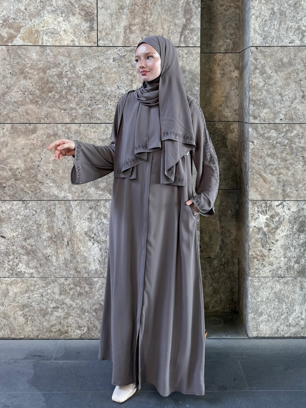 Lin Abaya + Shawl