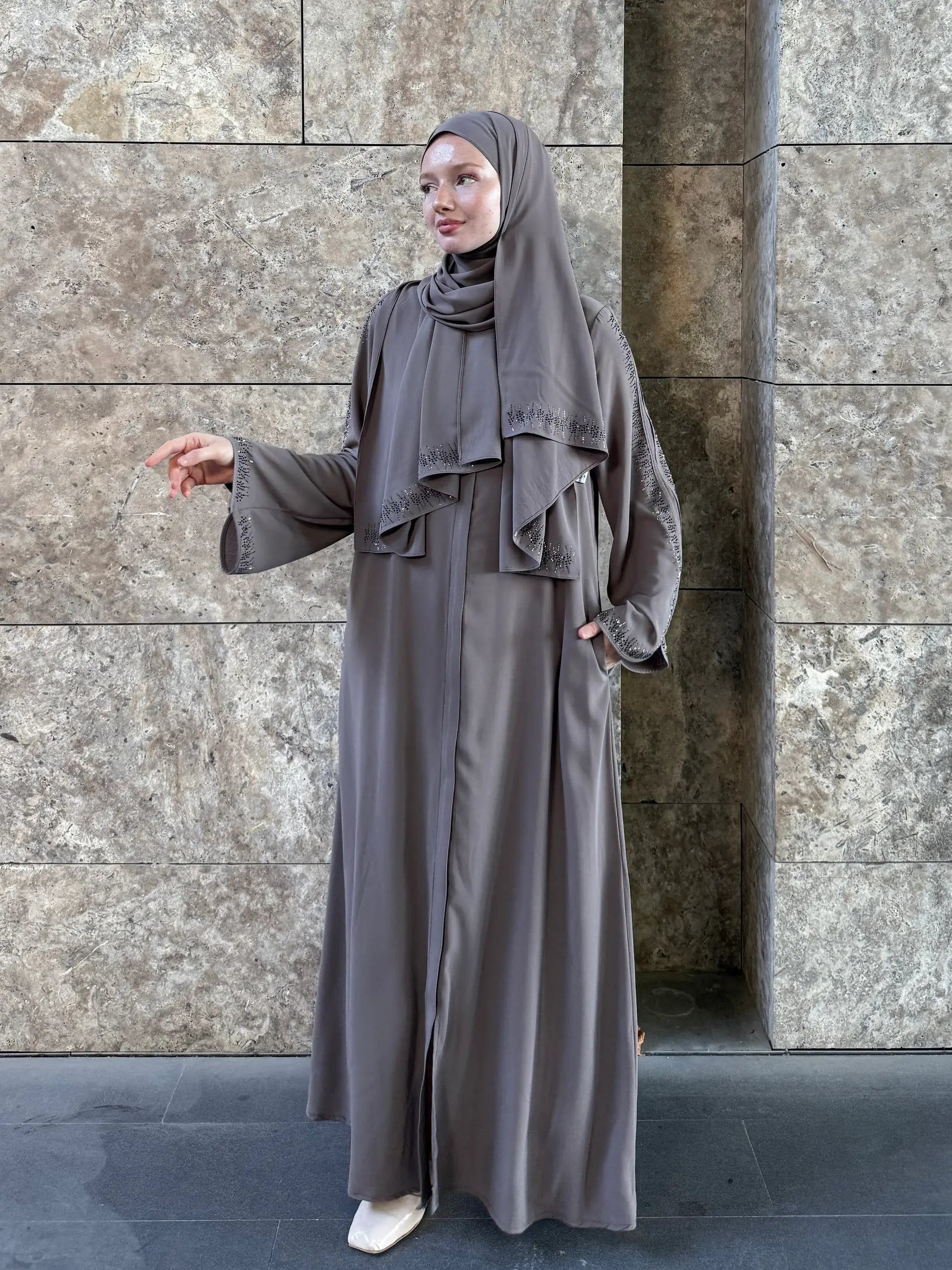 Lin Abaya + Shawl