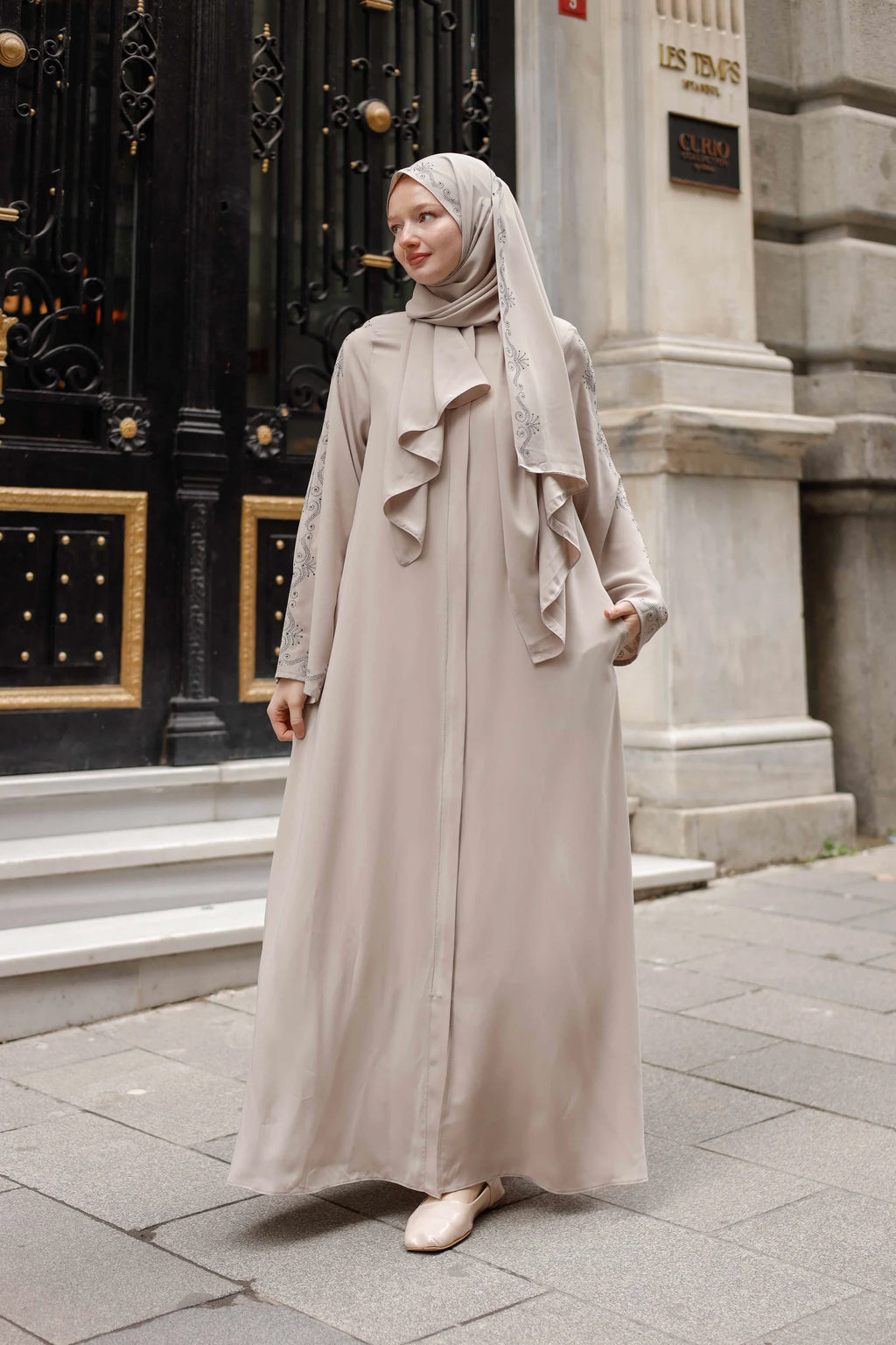 Rim Abaya + Shawl