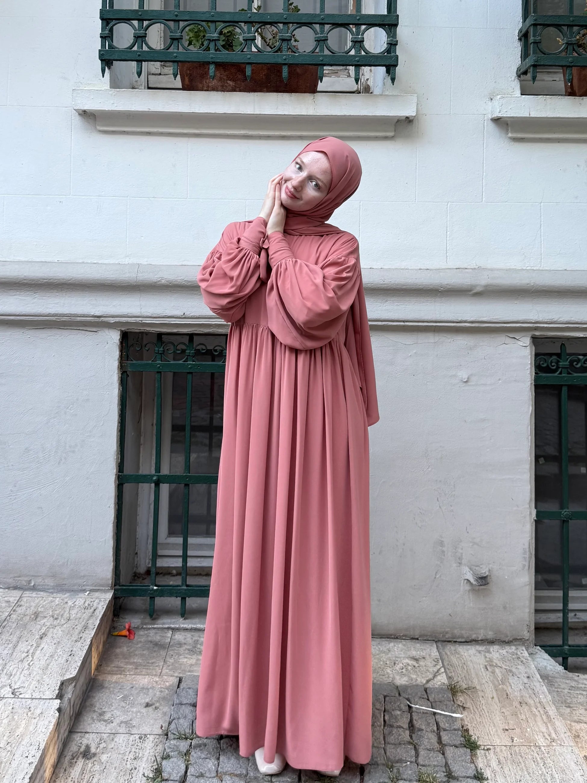 Leyl Abaya
