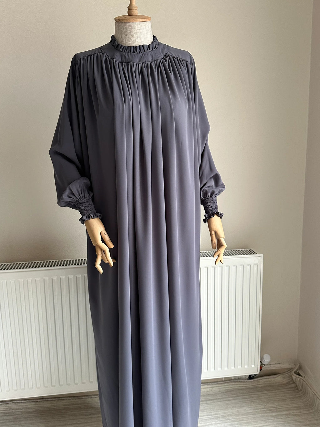 Yumna Abaya