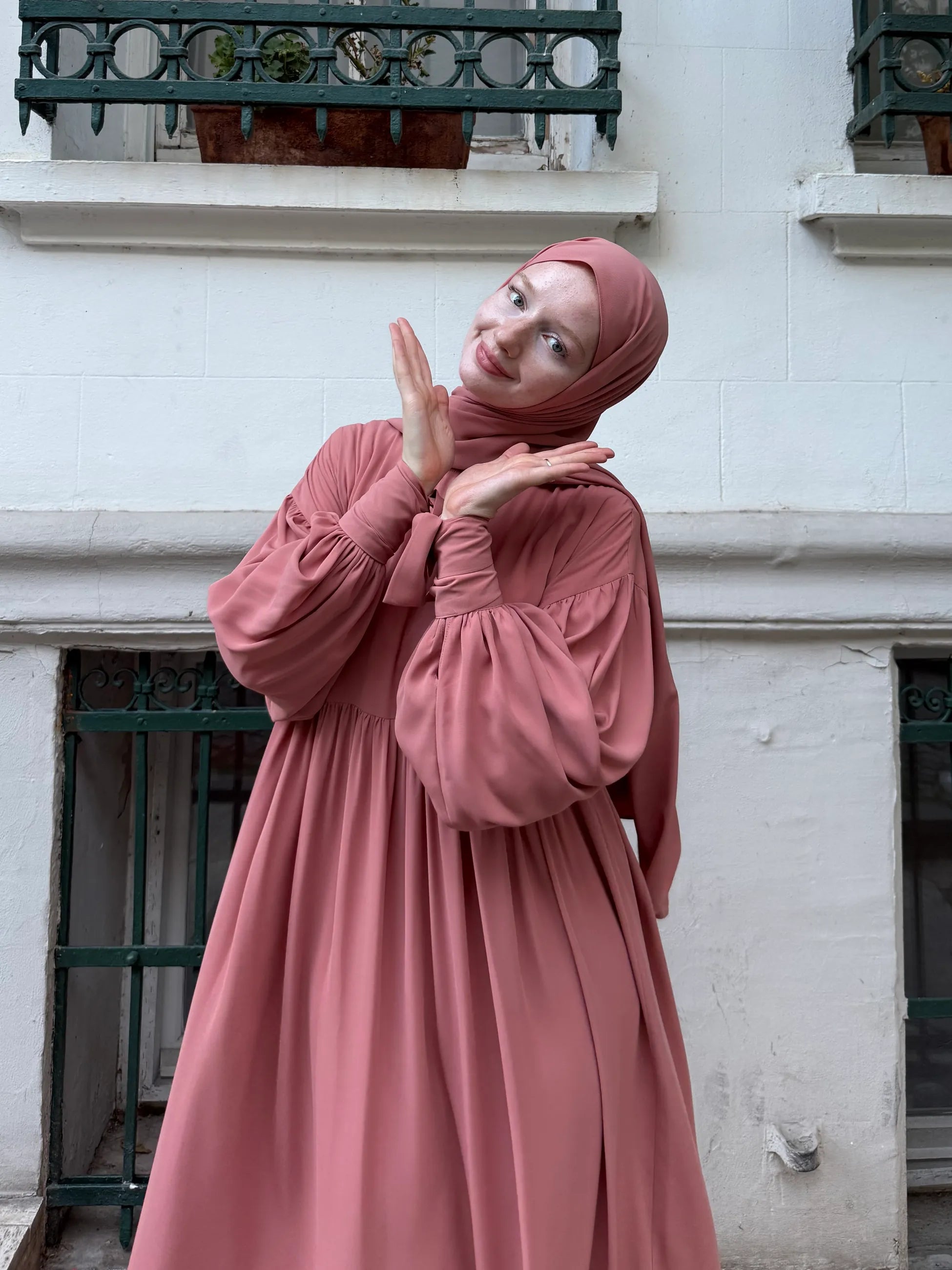 Leyl Abaya