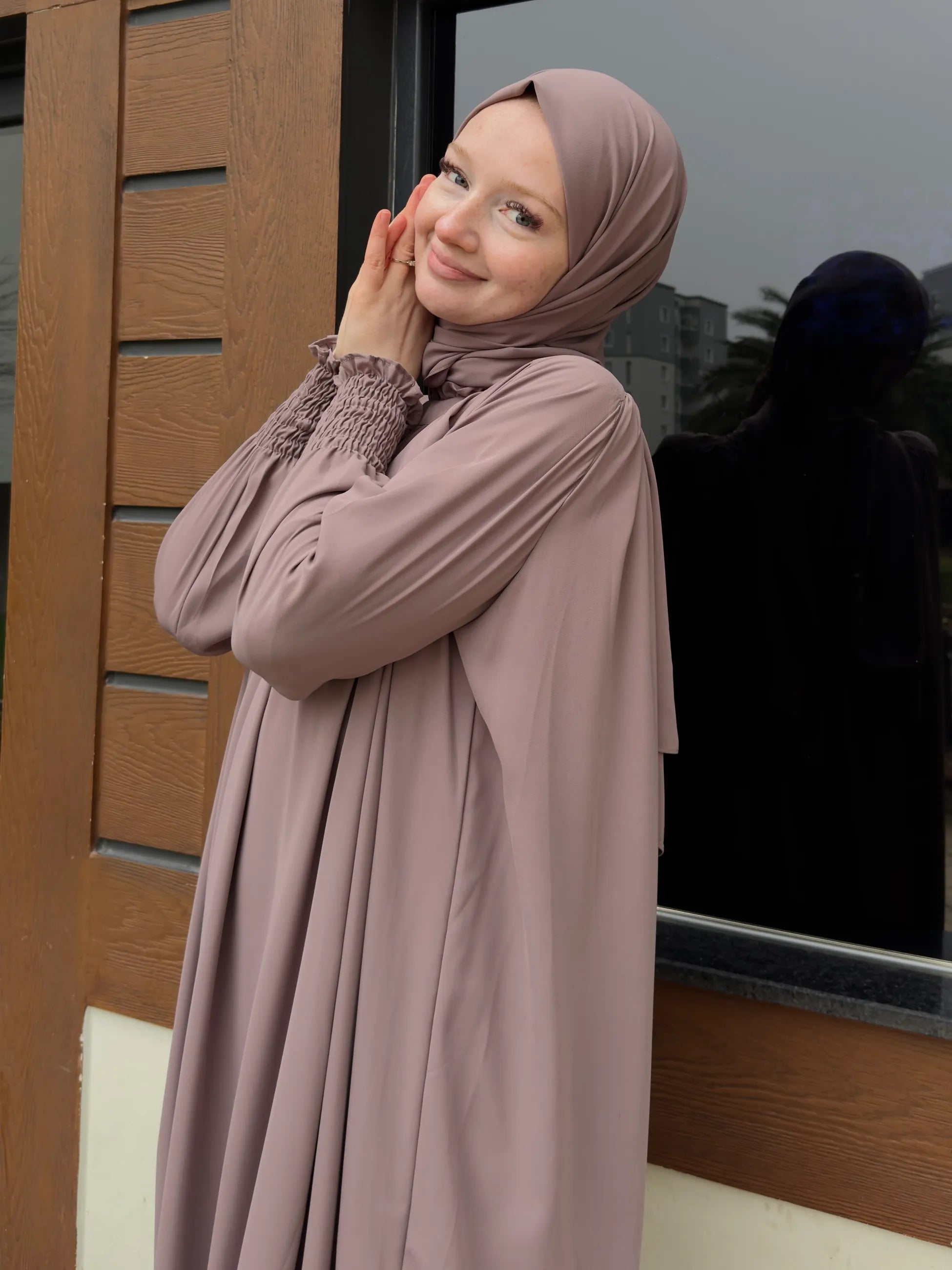 Yumna Abaya