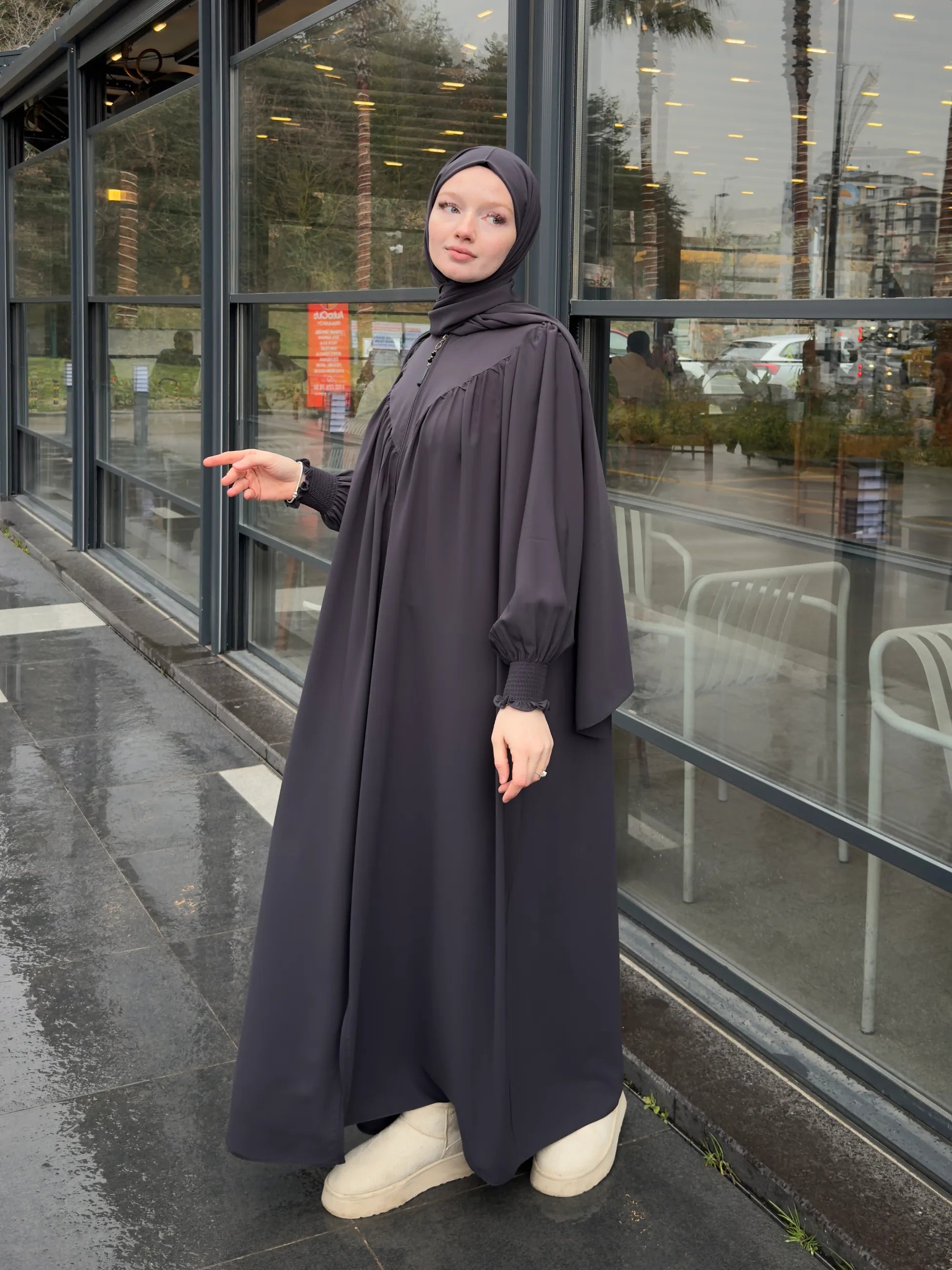 Sidra Abaya