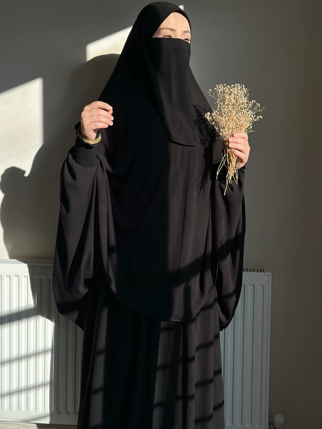 Chador – Pinned, Elastic Sleeve