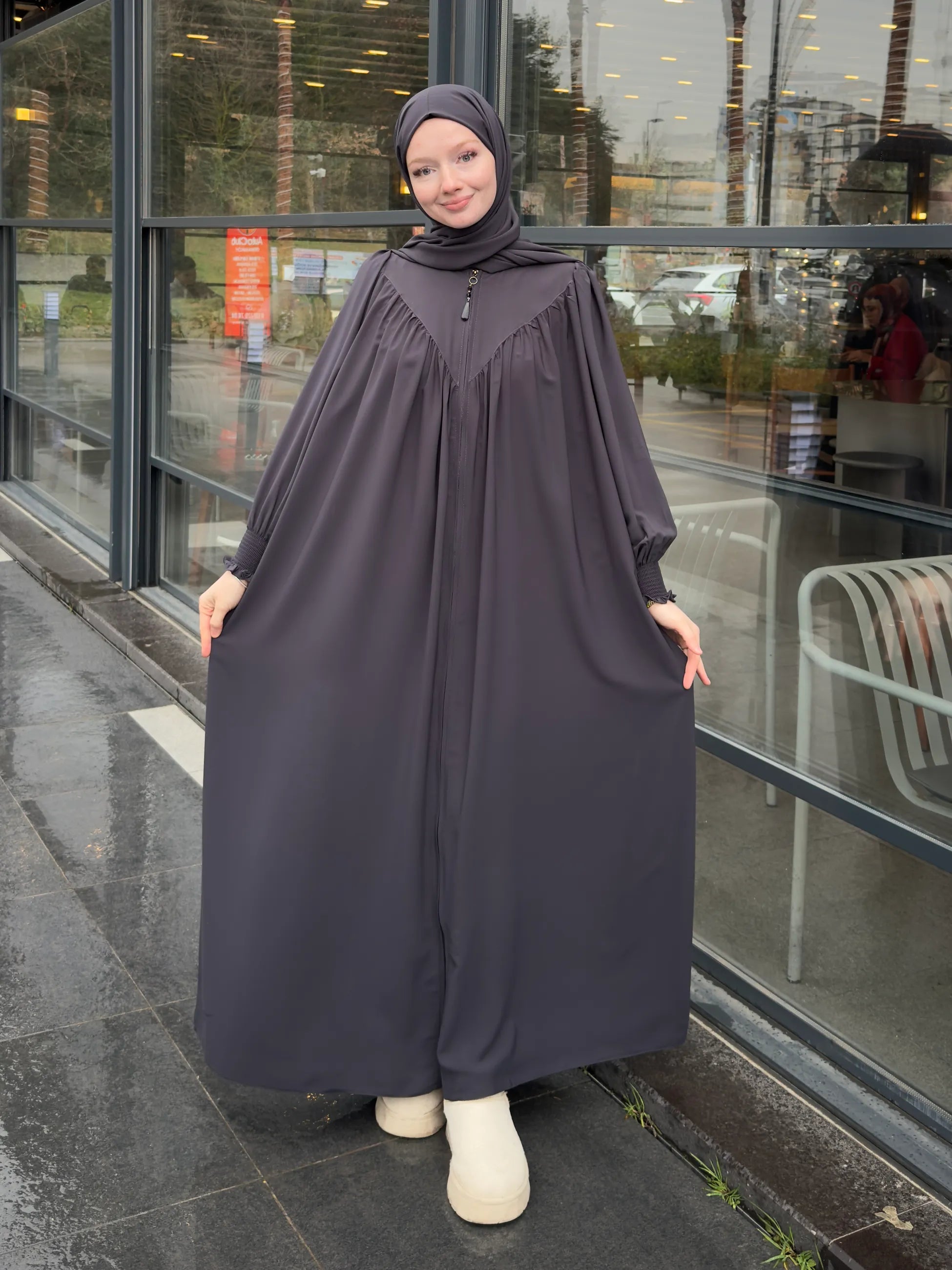 Sidra Abaya