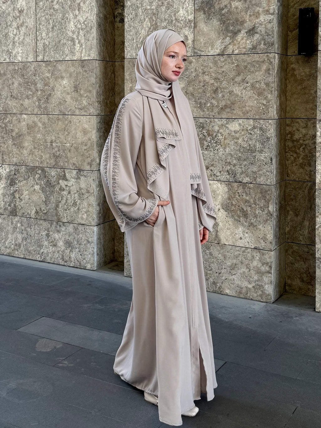 Lin Abaya + Shawl