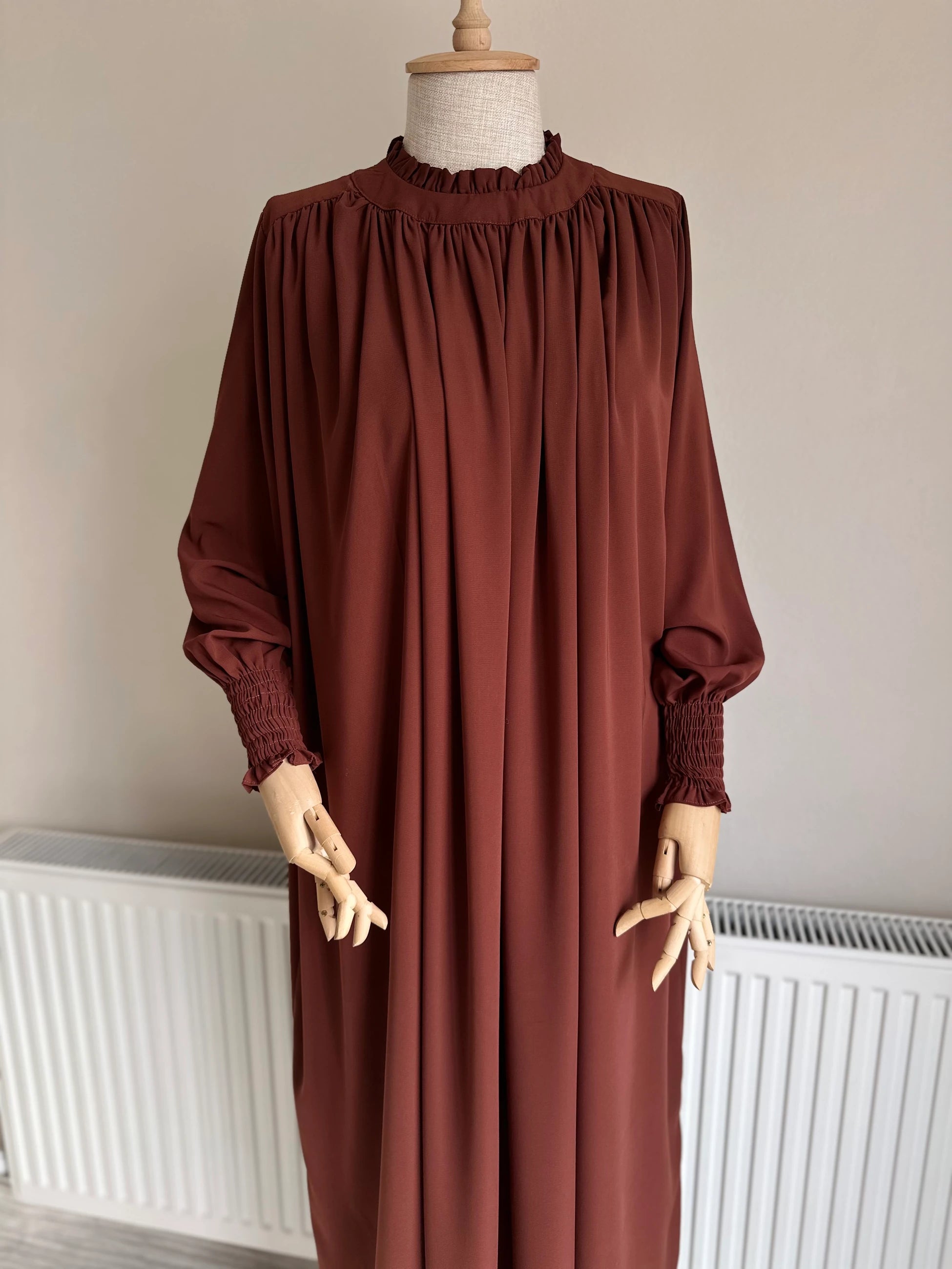 Yumna Abaya