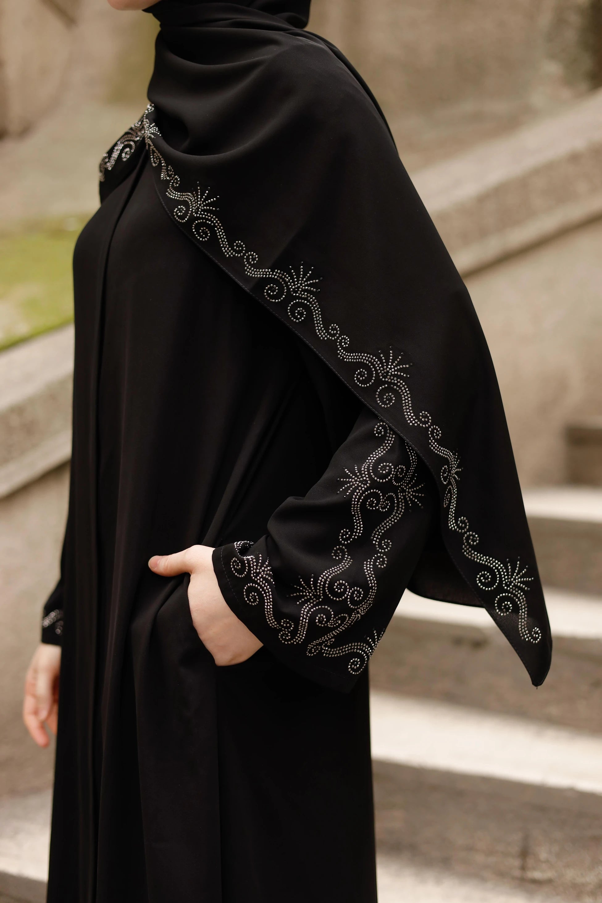Rim Abaya + Shawl
