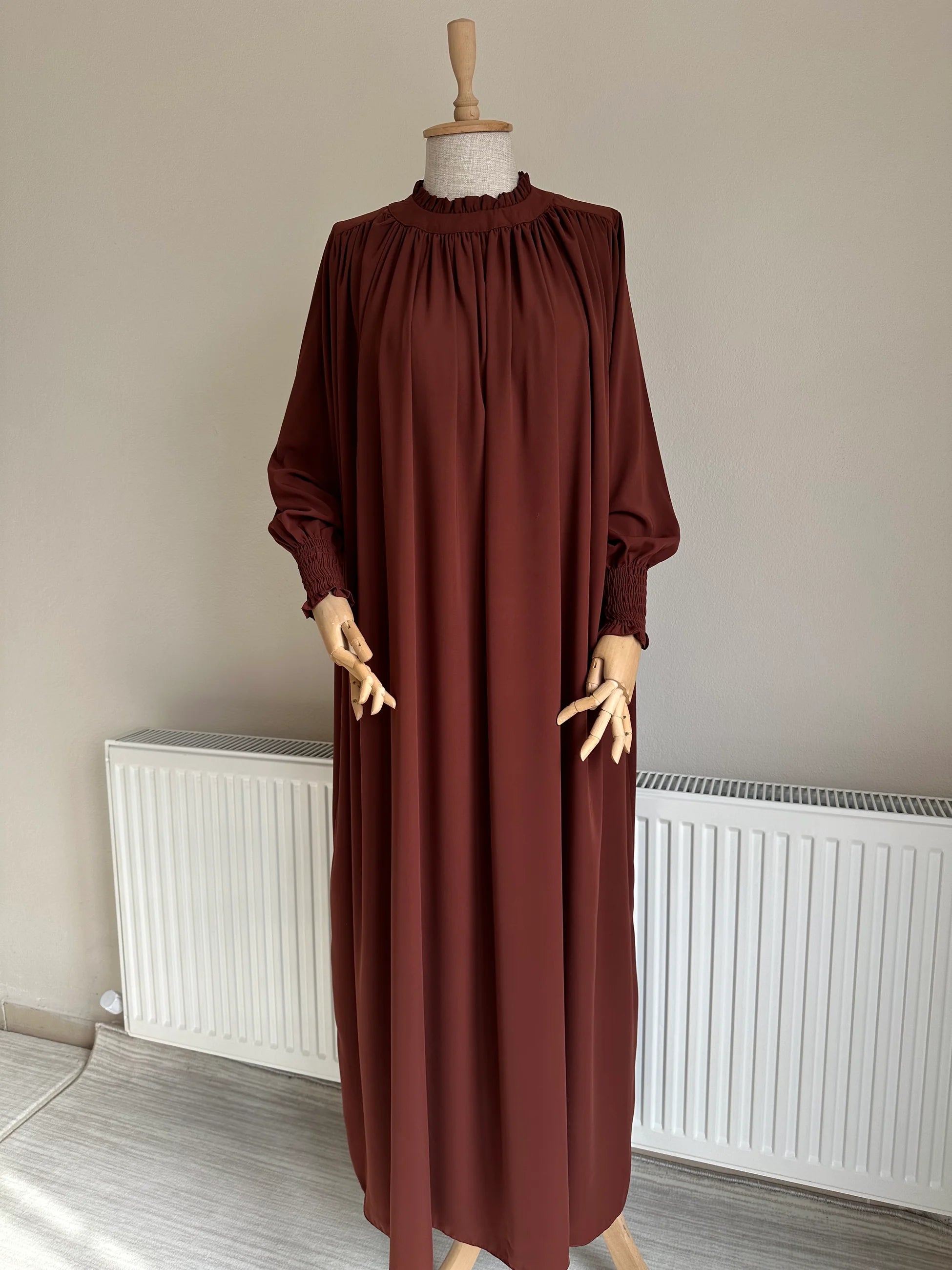 Yumna Abaya