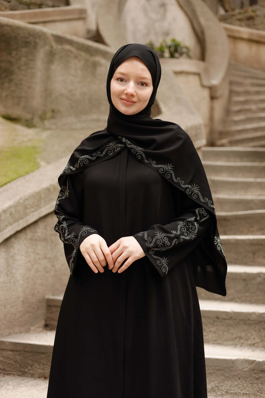 Rim Abaya + Shawl