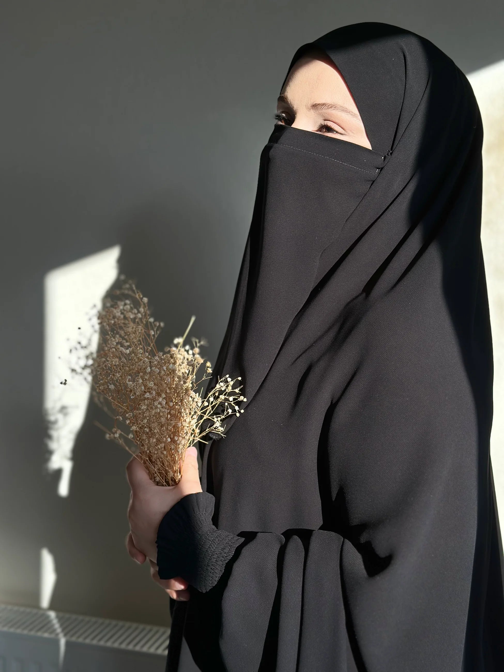 Chador – Pinned, Elastic Sleeve