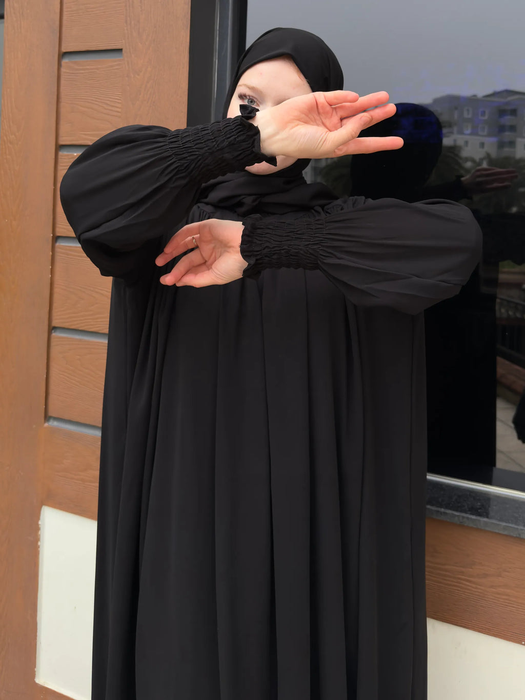 Yumna Abaya
