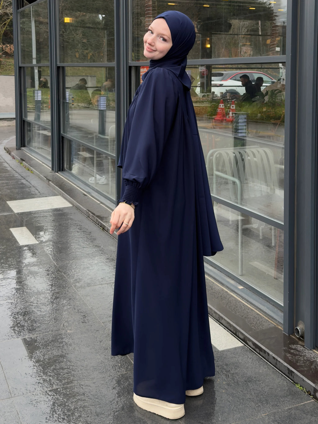 Sidra Abaya