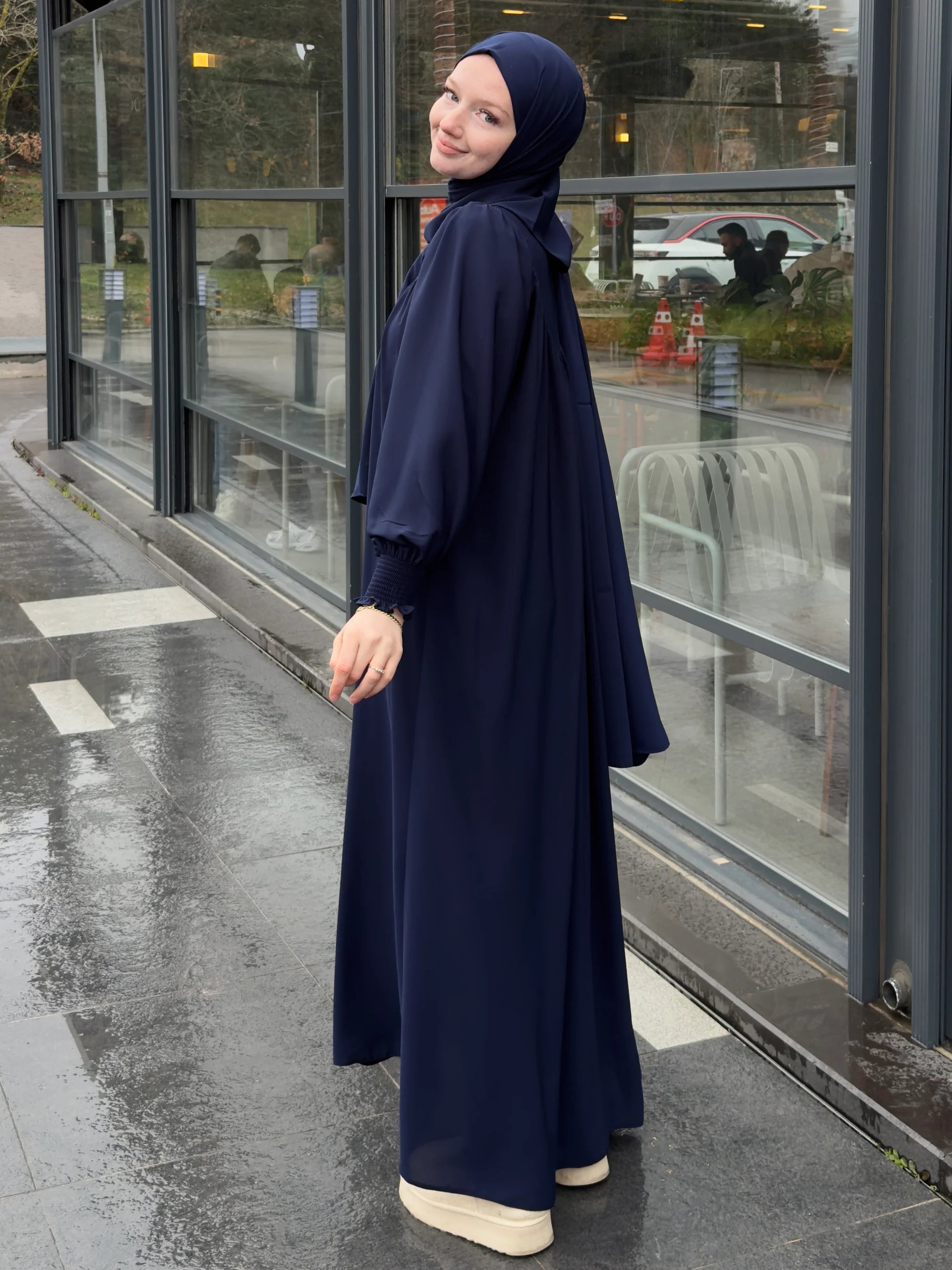 Sidra Abaya