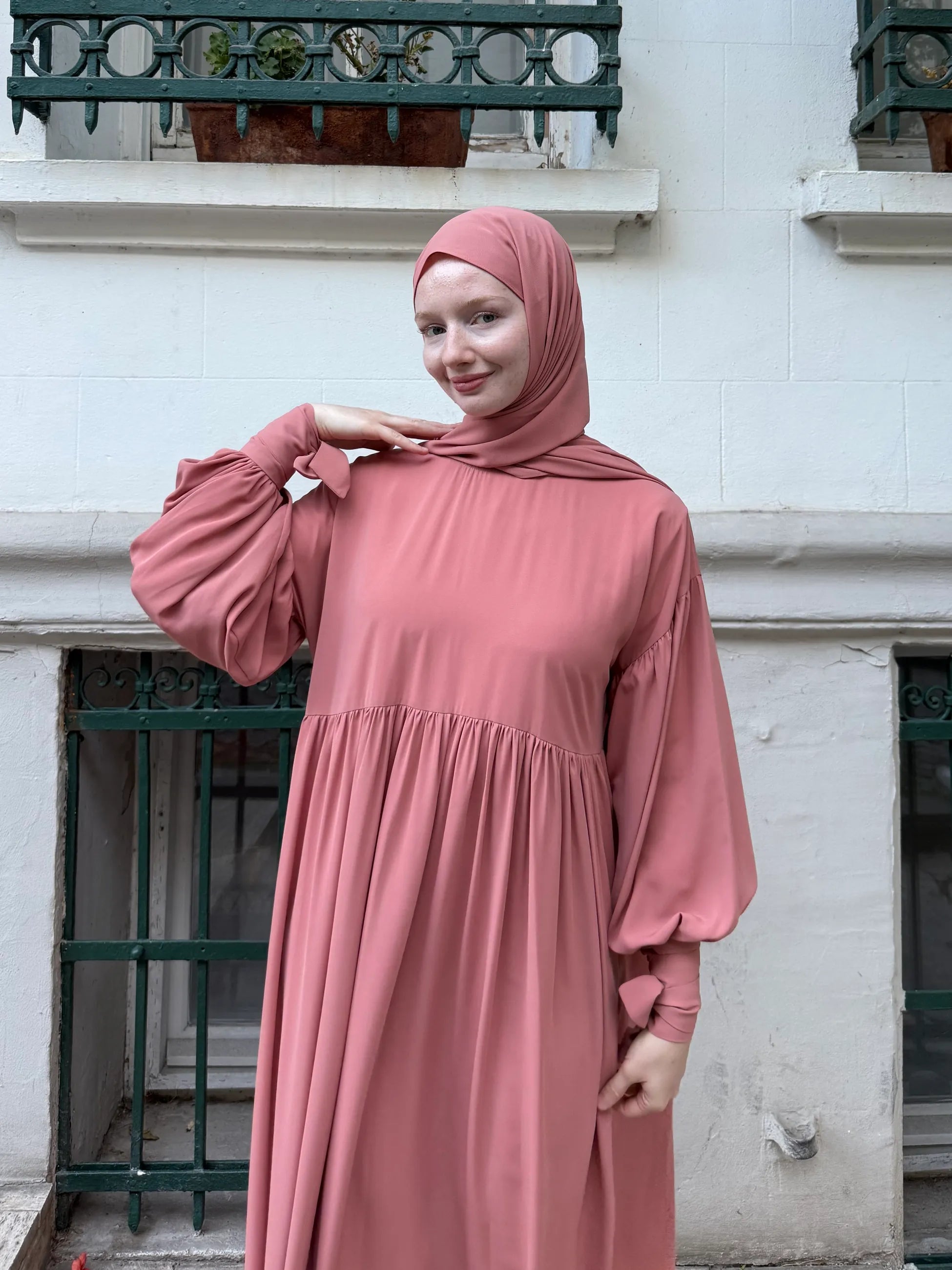 Leyl Abaya