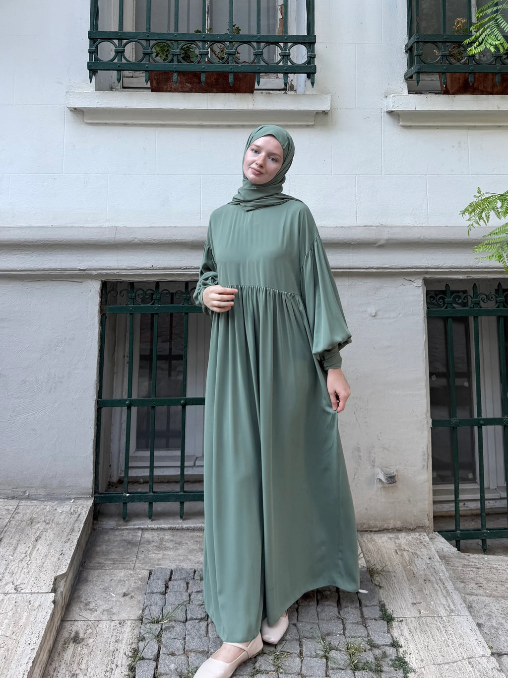 Leyl Abaya