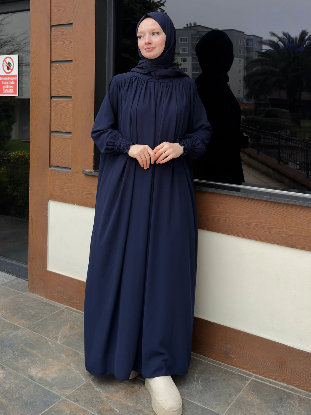 Yumna Abaya