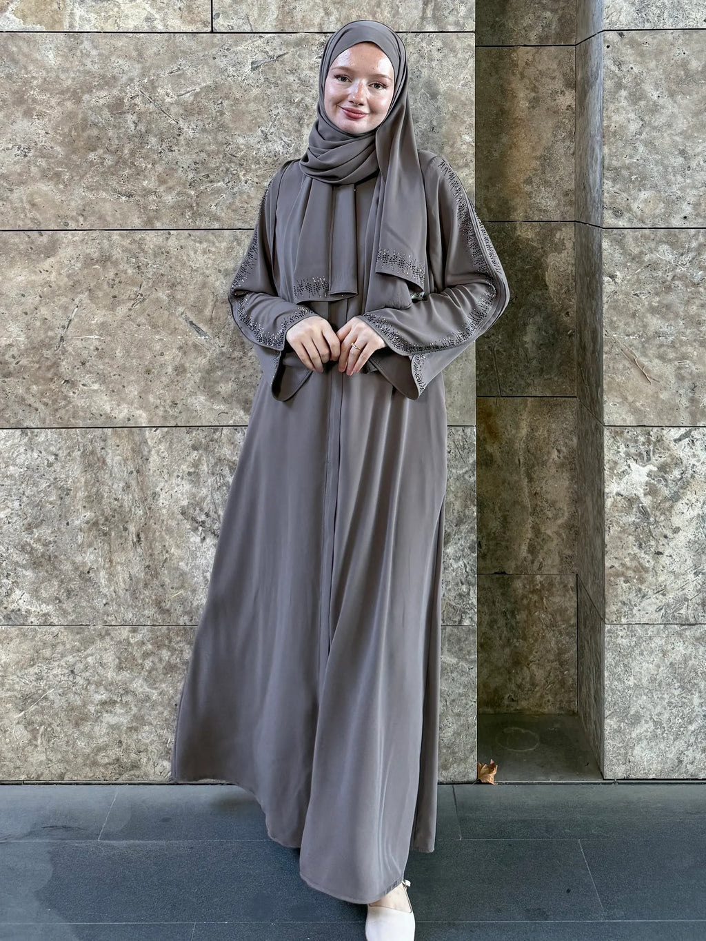 Lin Abaya + Shawl
